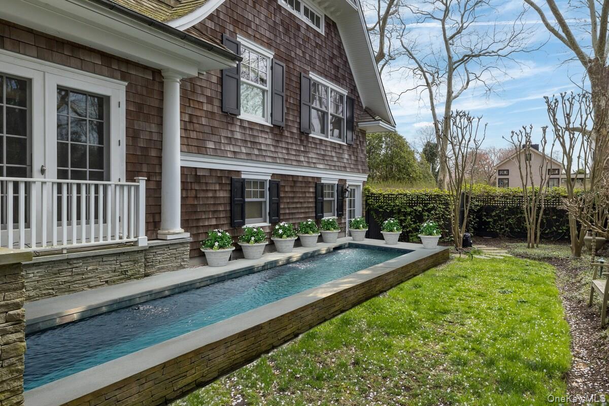 1 Meadow Way