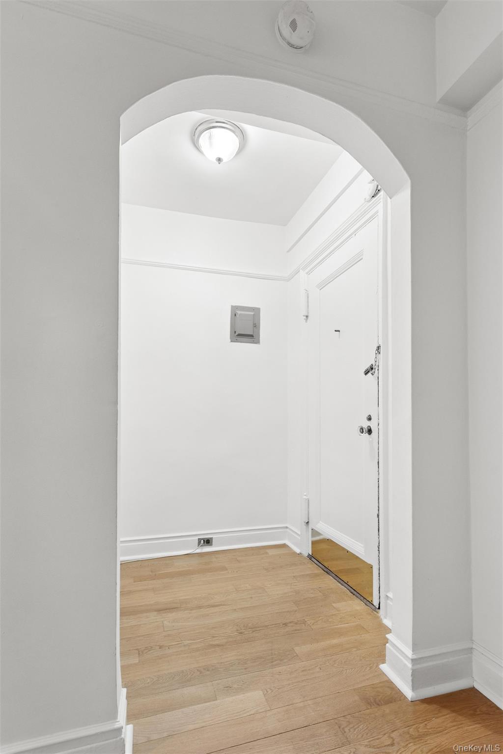 319 E 50 Street Unit: 10L