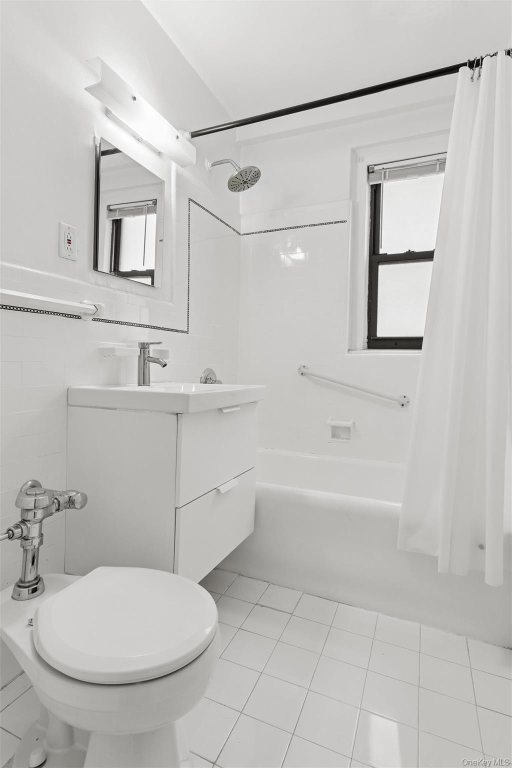 319 E 50 Street Unit: 10L