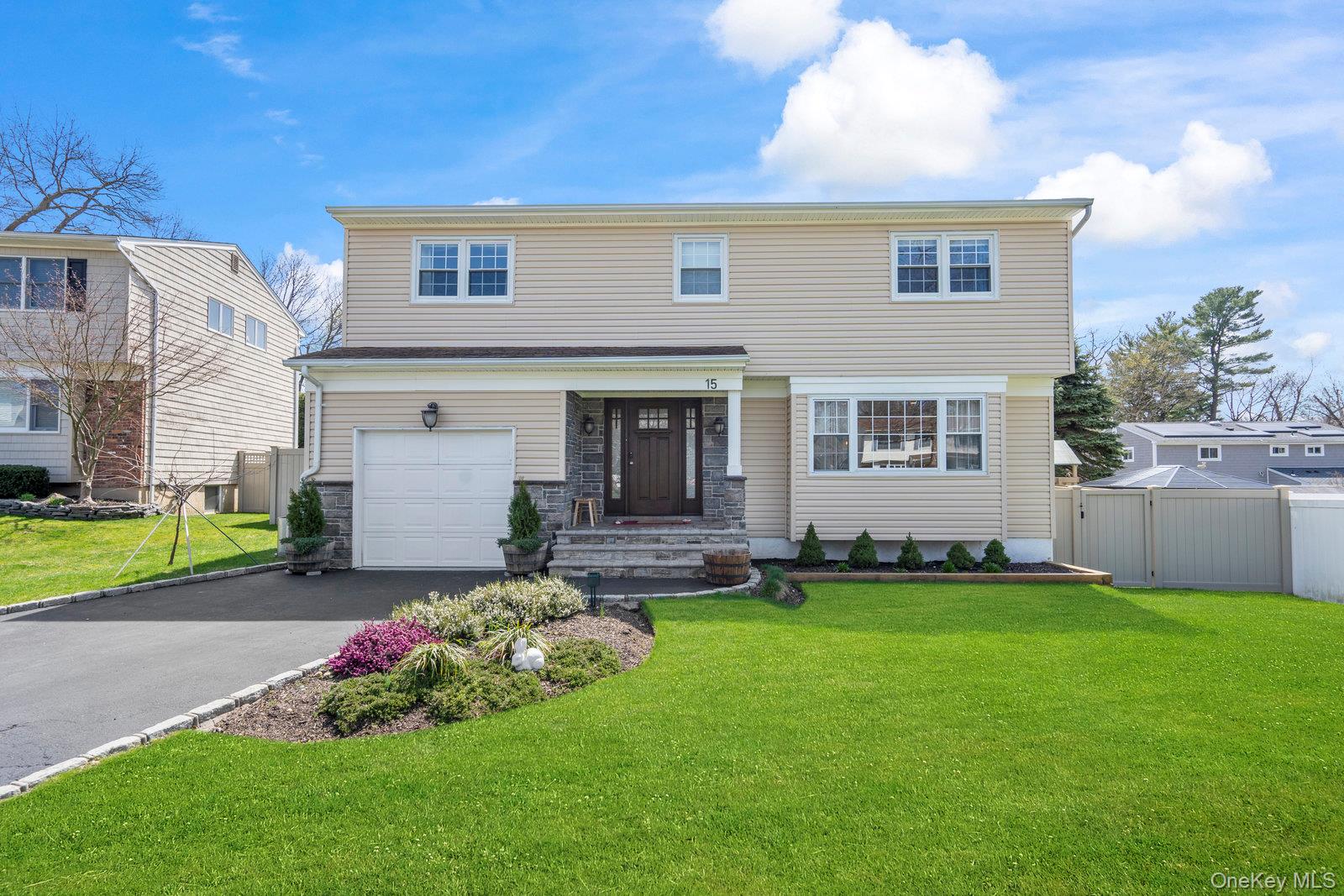 15 Lawrence Court