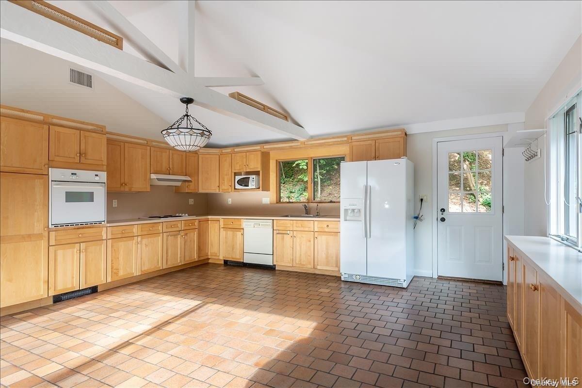 10 Plum Beach Point Road