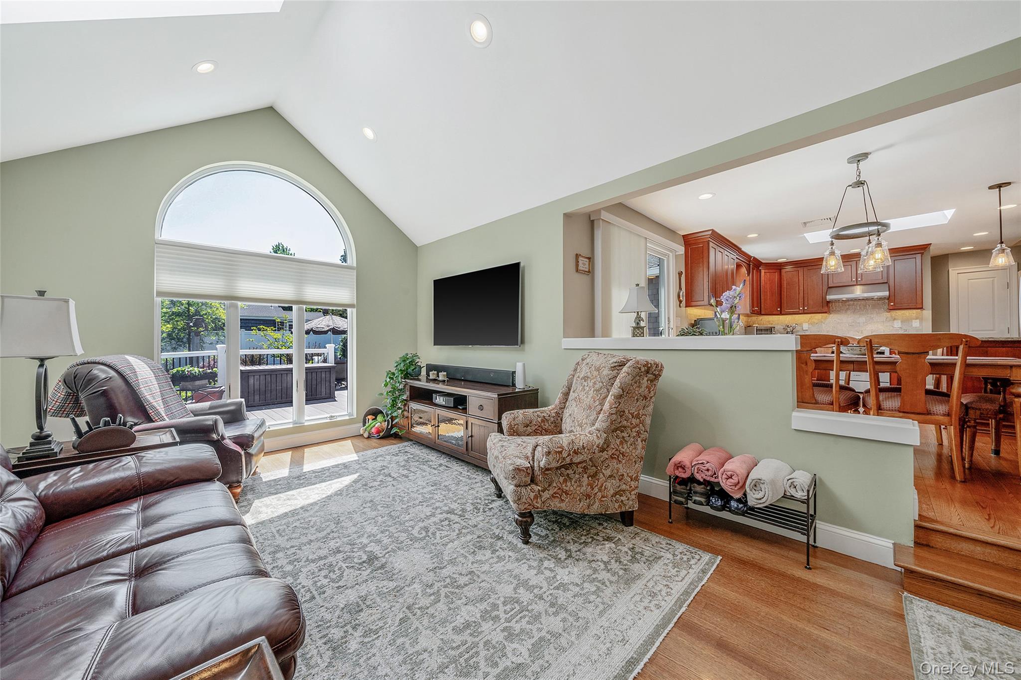 15 Evergreen Lane