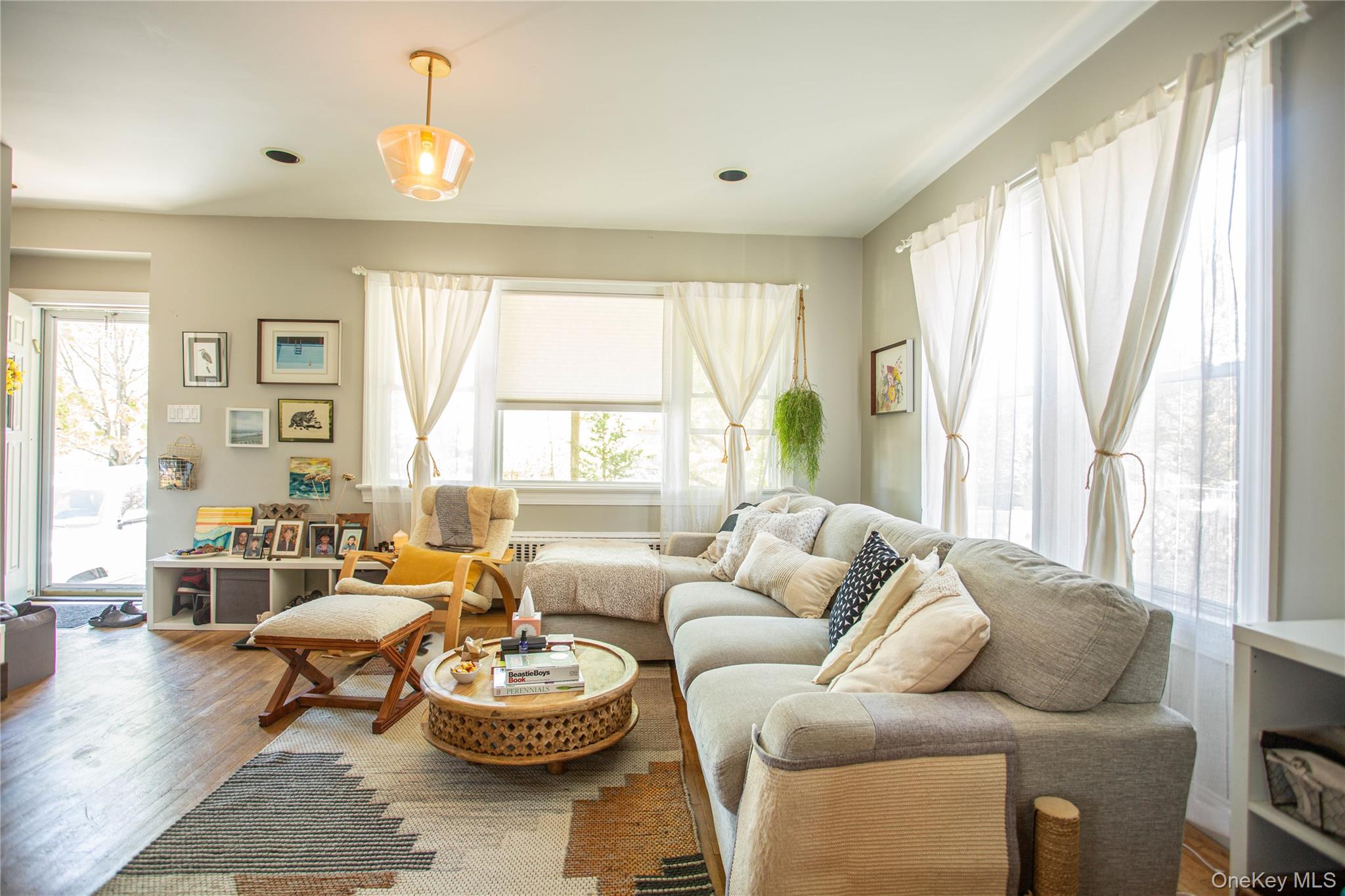 445 W Walnut Street