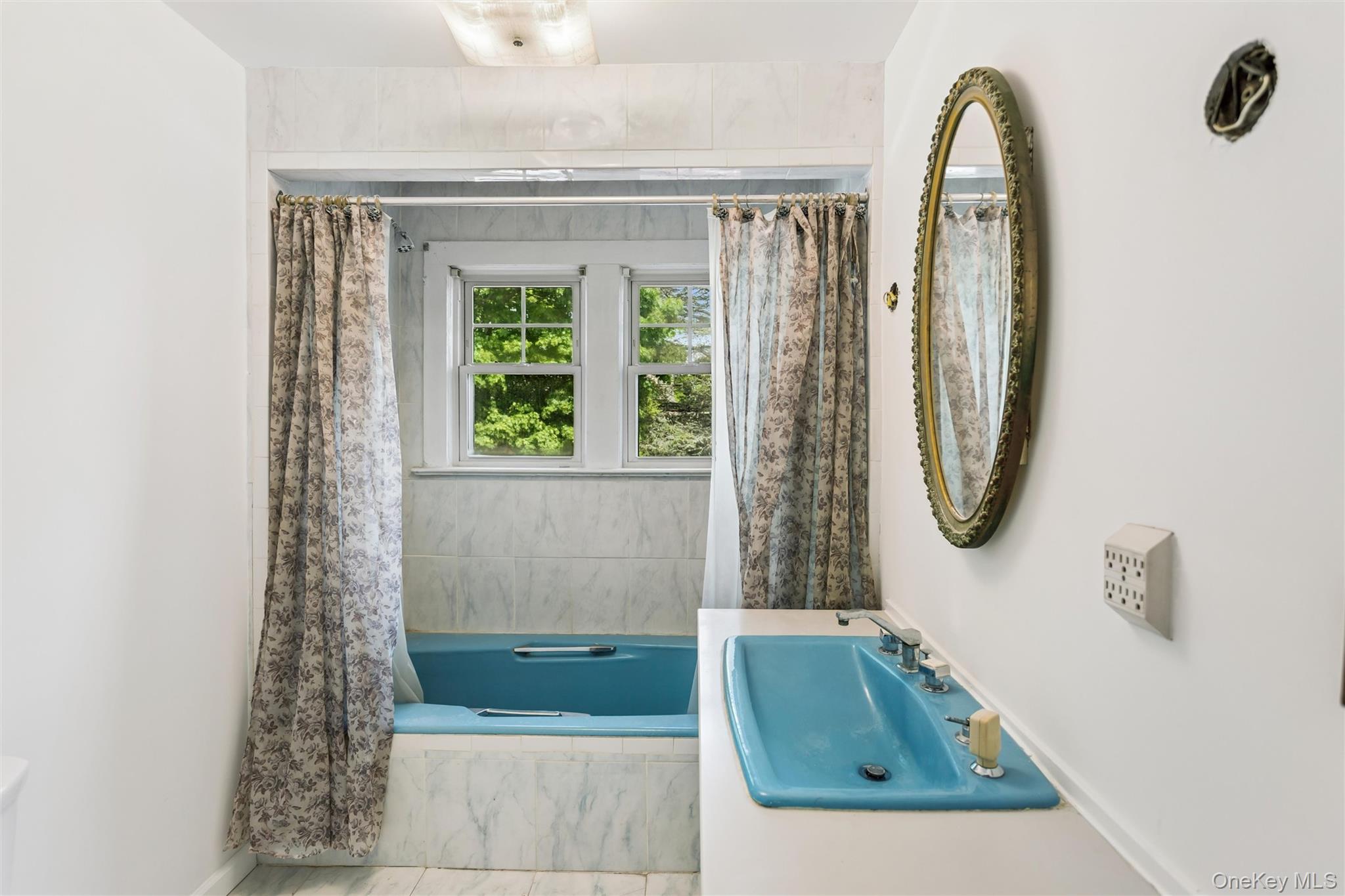 50 Roxbury Road