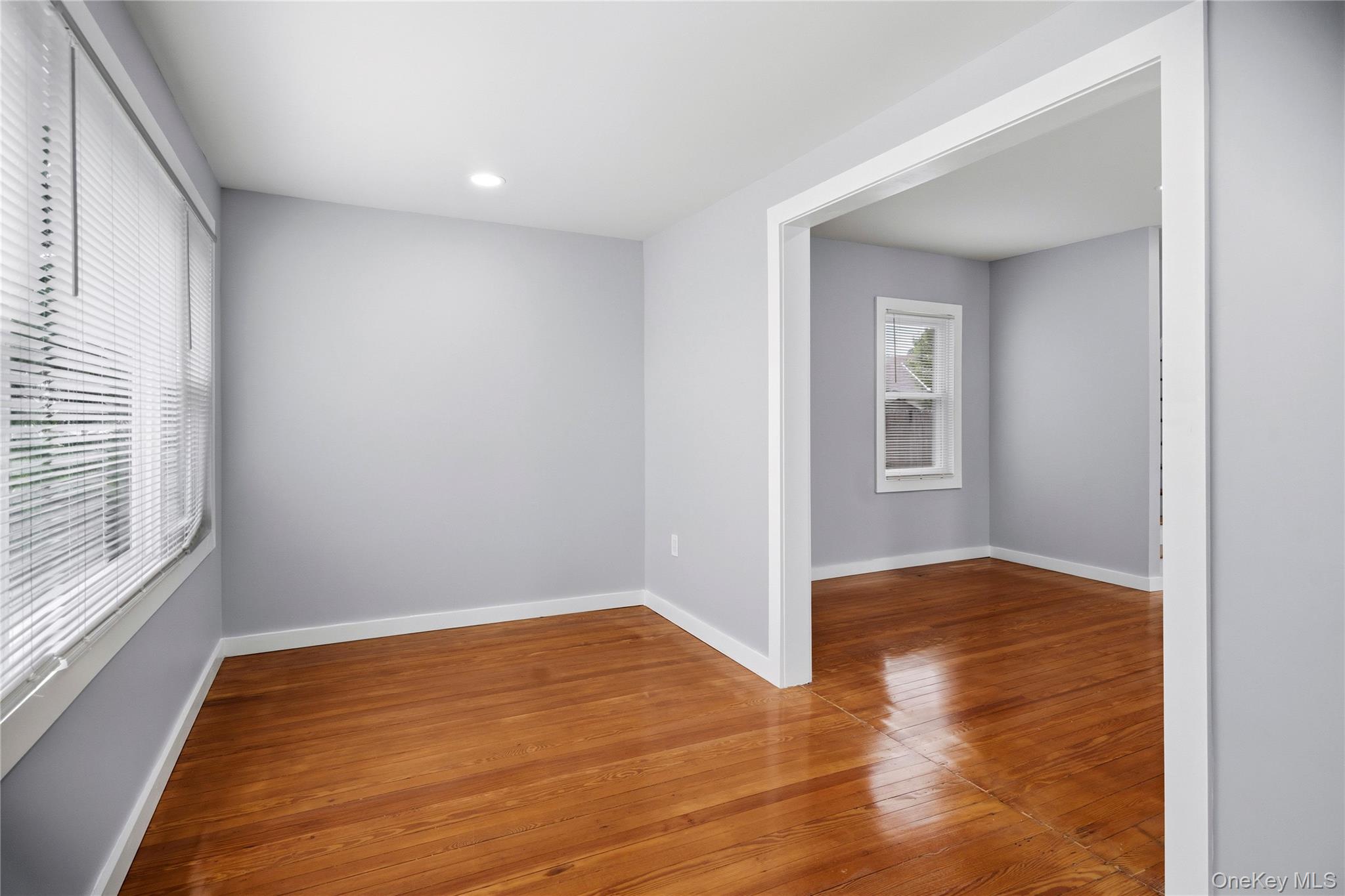 890 Kings Parkway