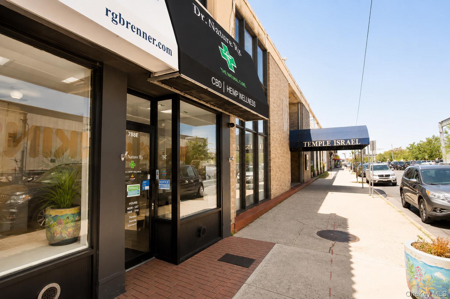 78 E Park Ave