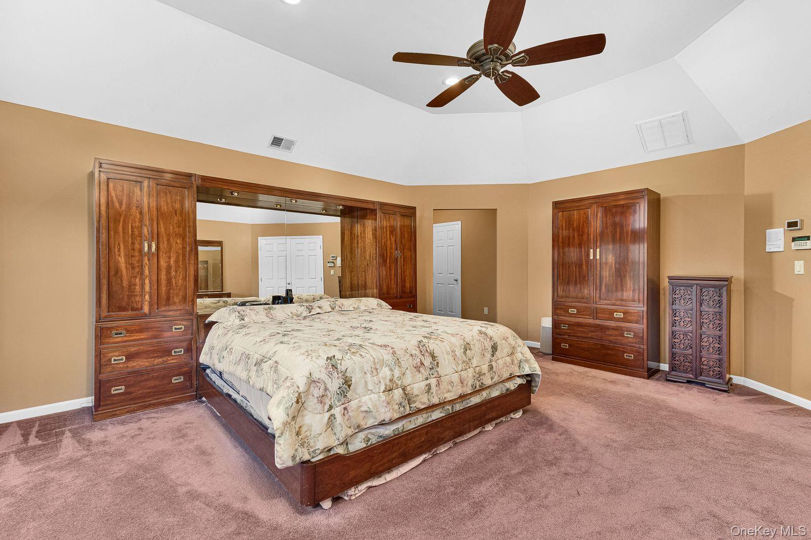 9 Redwood Lane