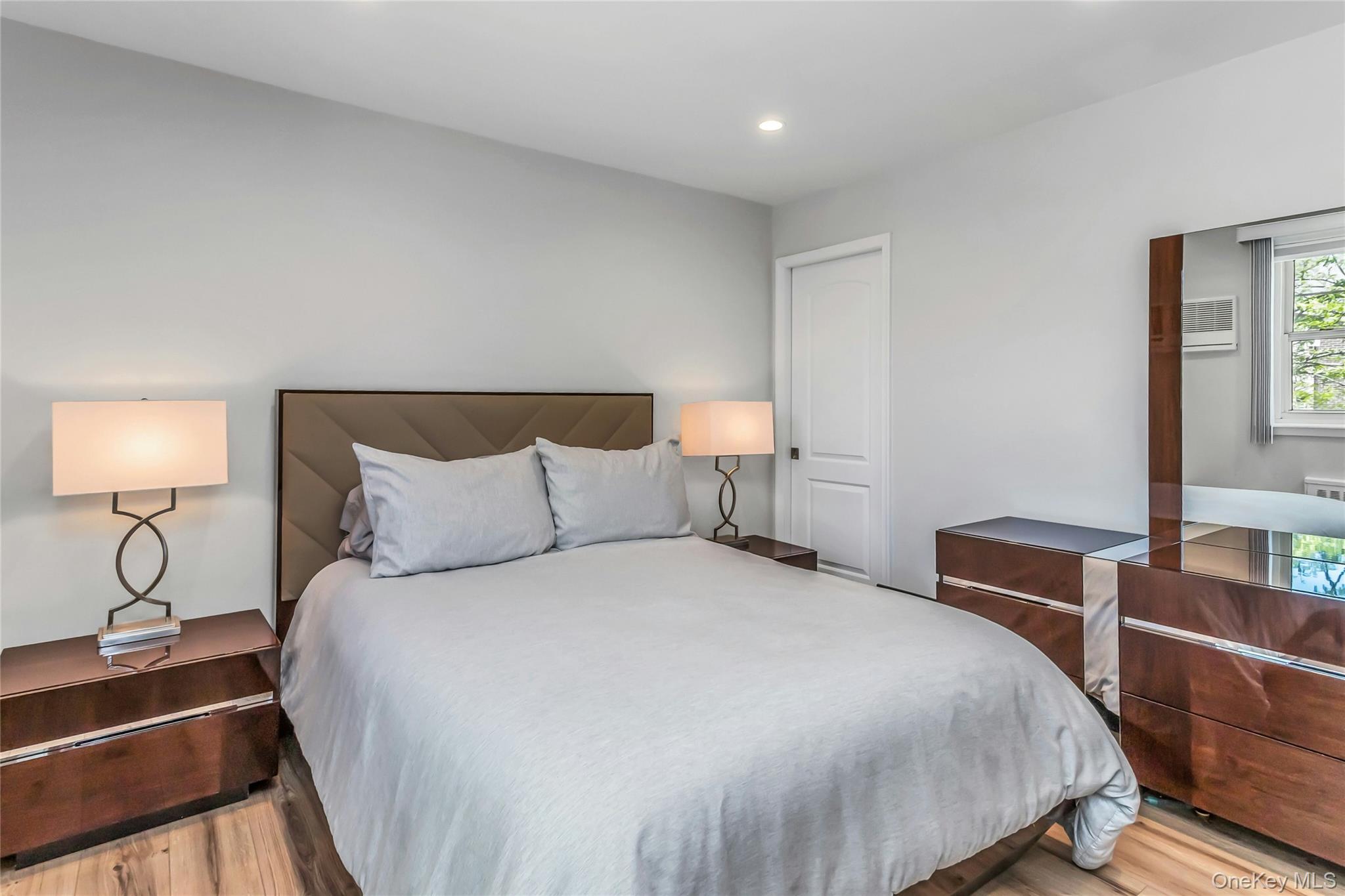 253-01 61st Avenue Unit: UPPER