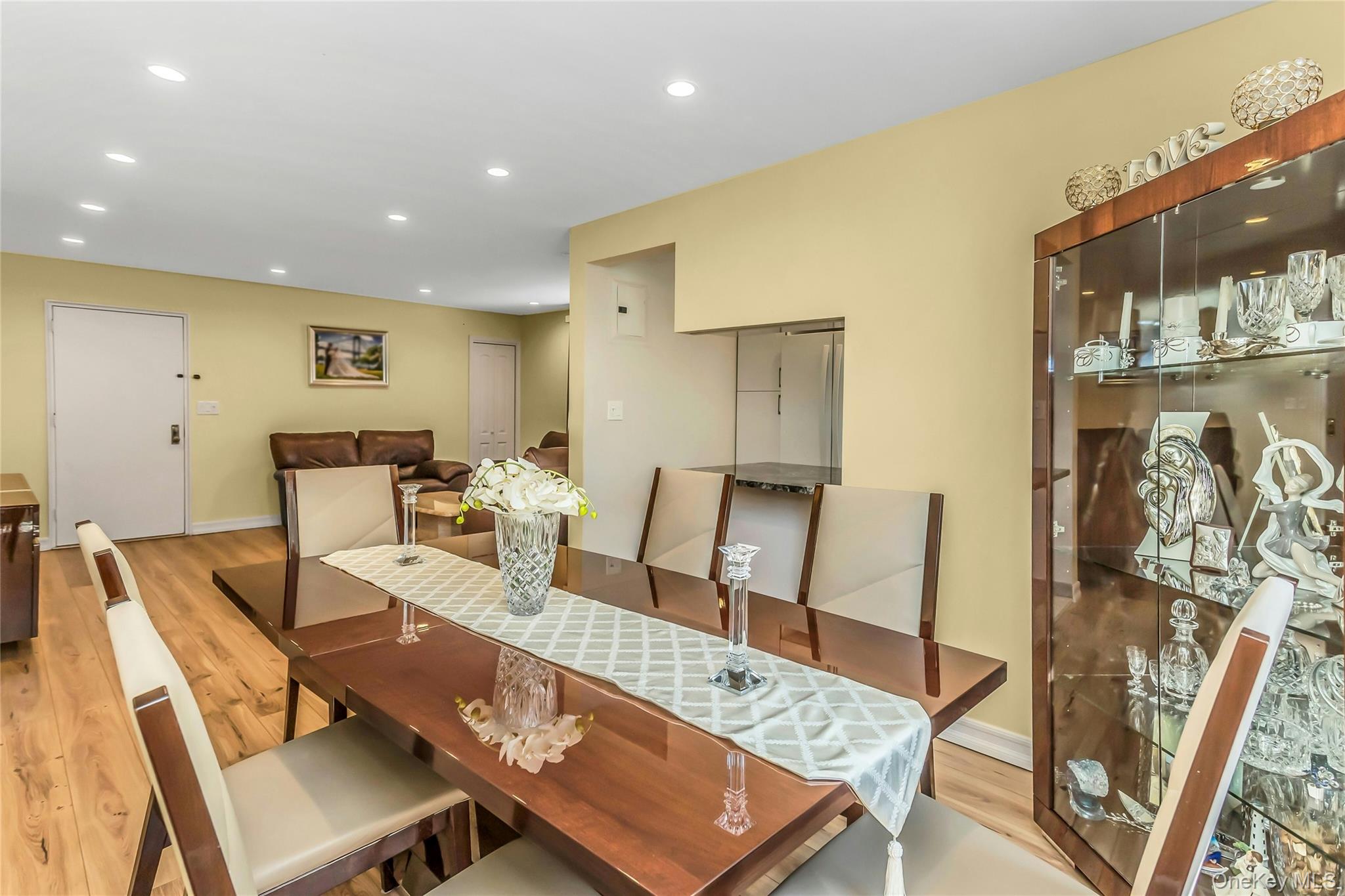 253-01 61st Avenue Unit: UPPER