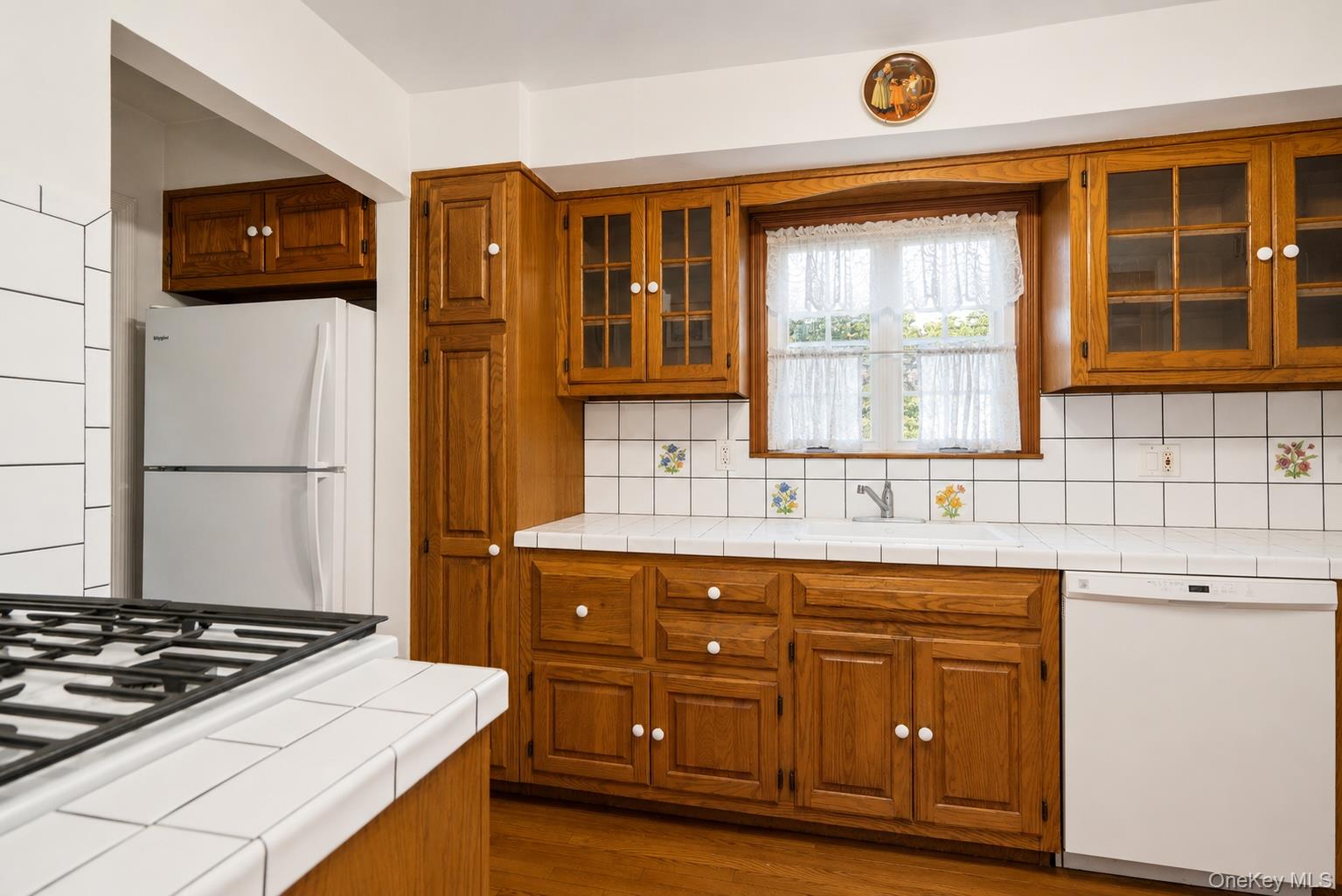 156 Greenway W
