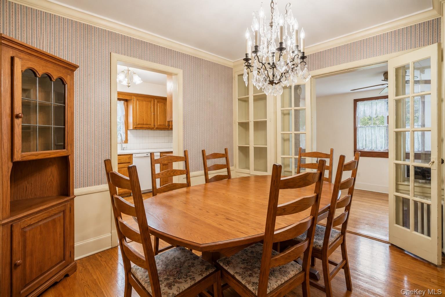 156 Greenway W