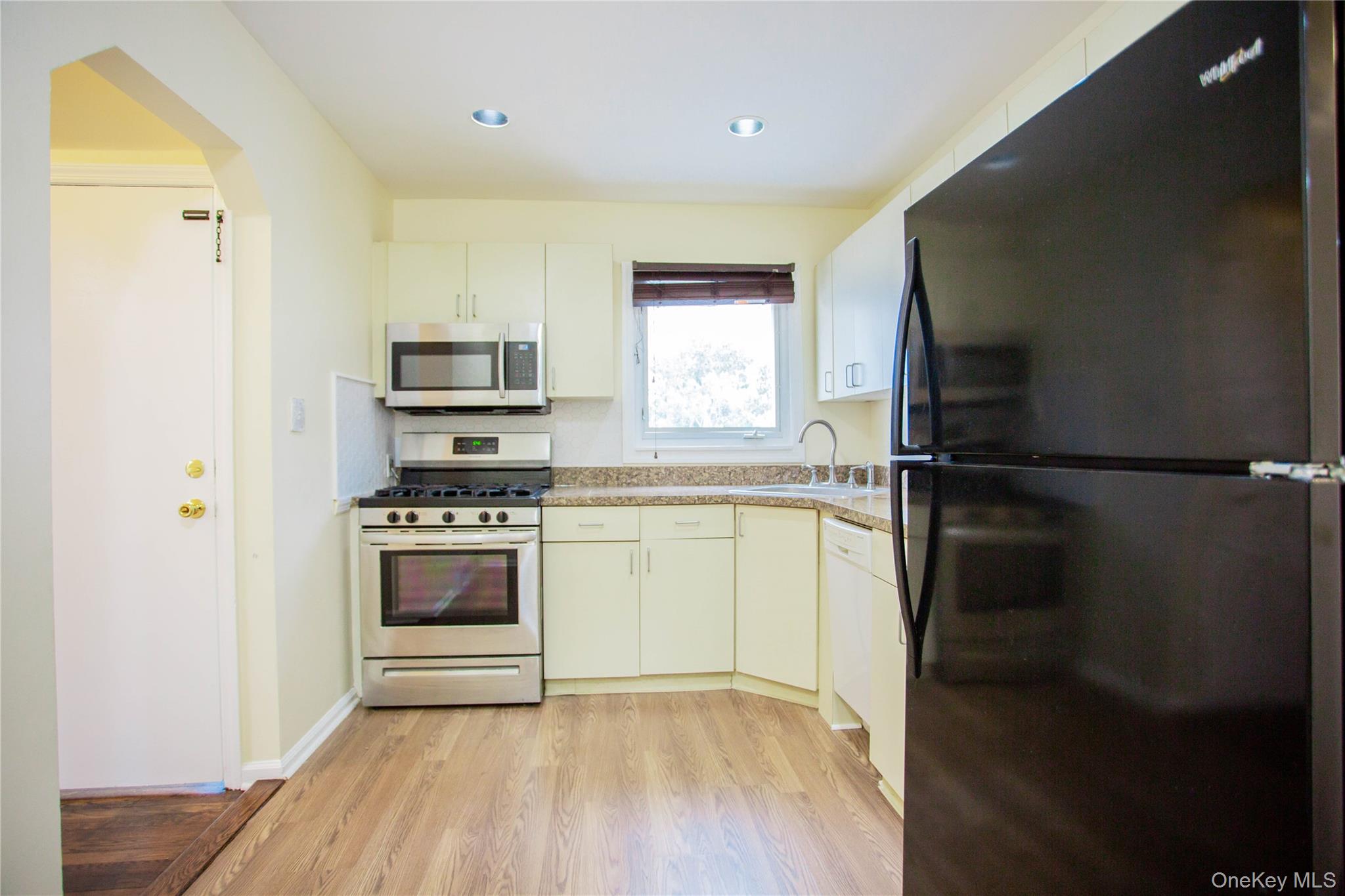 193 Nassau Boulevard Unit: Main