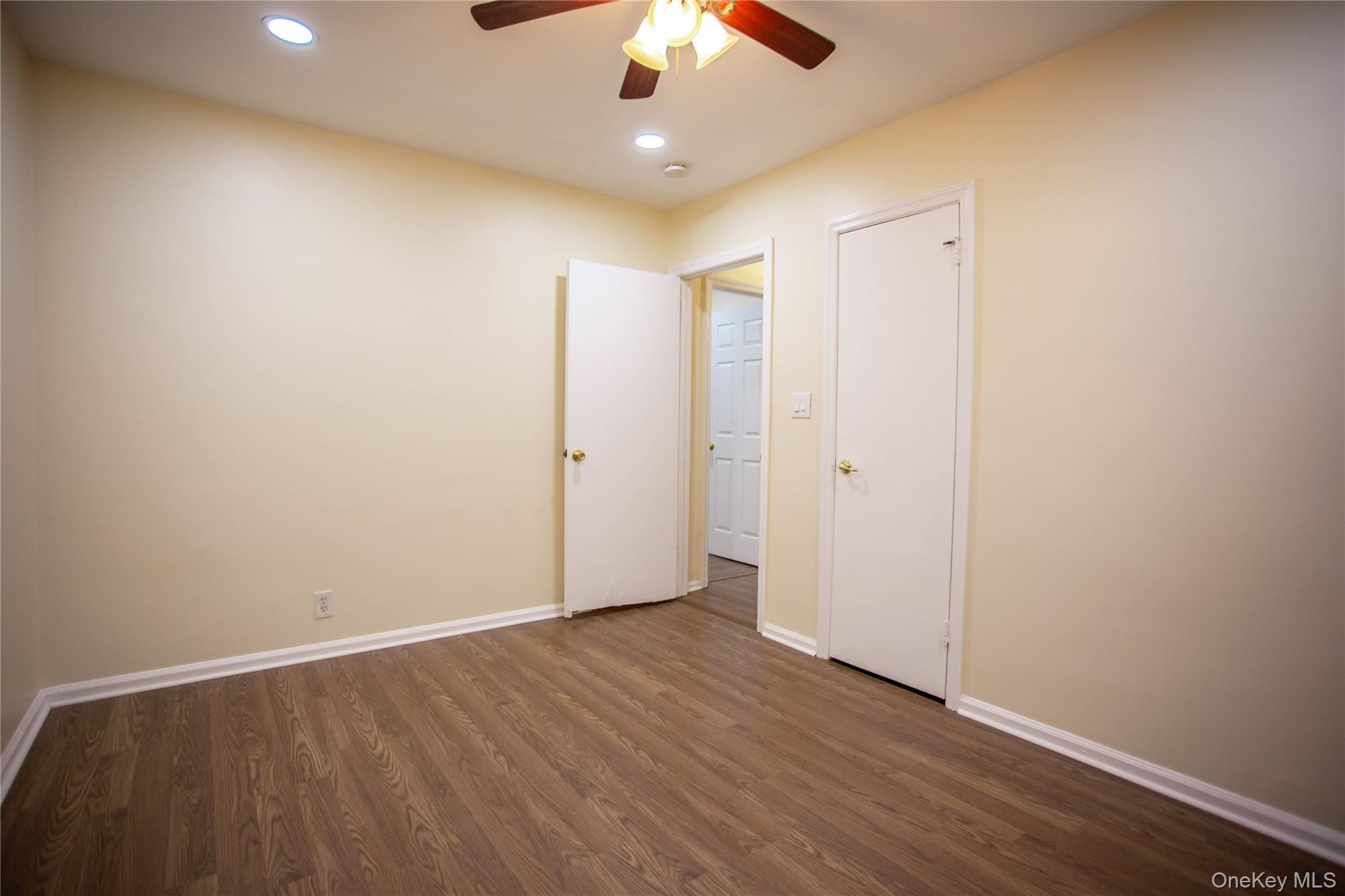 193 Nassau Boulevard Unit: Main