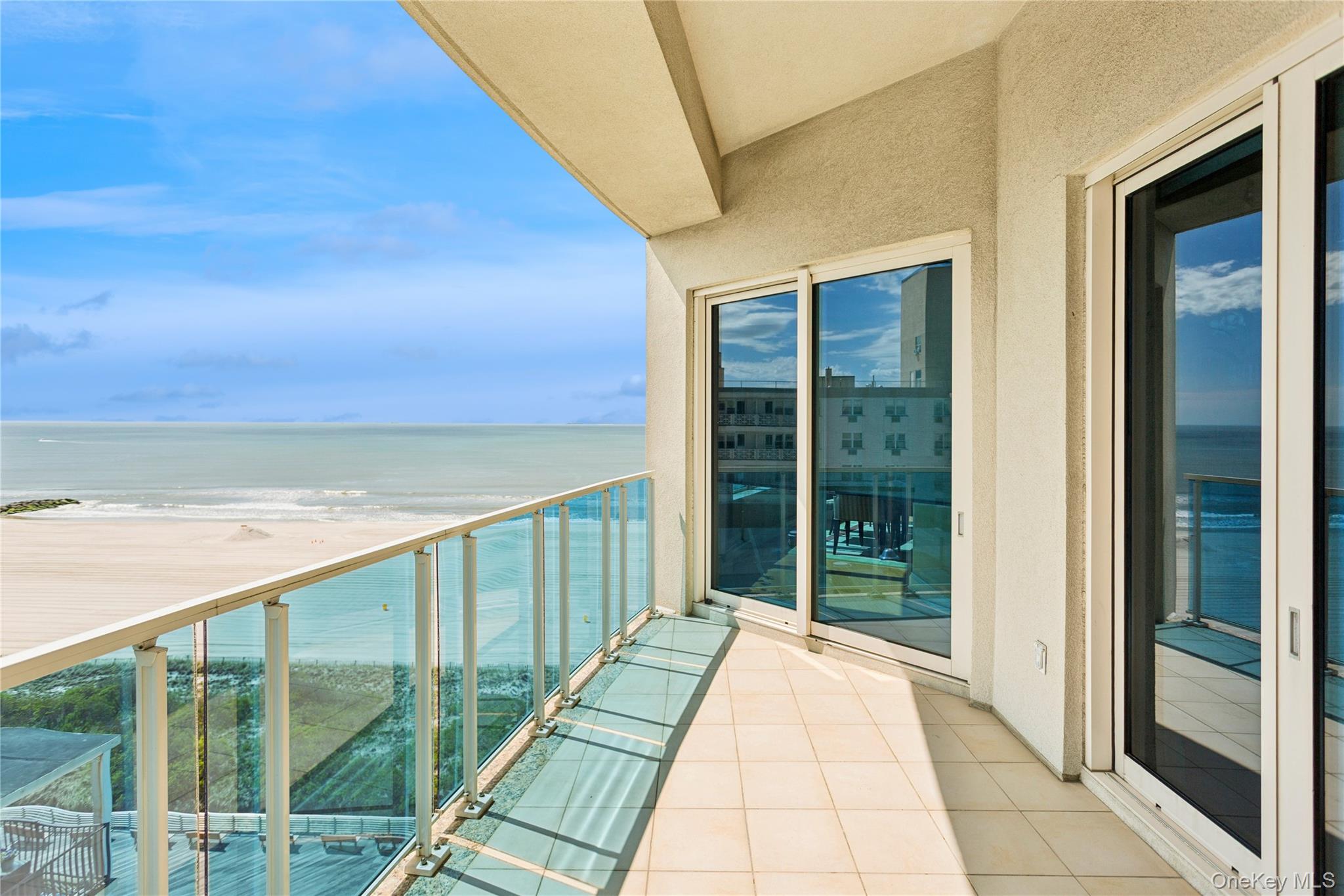 403 E Boardwalk Unit: 806