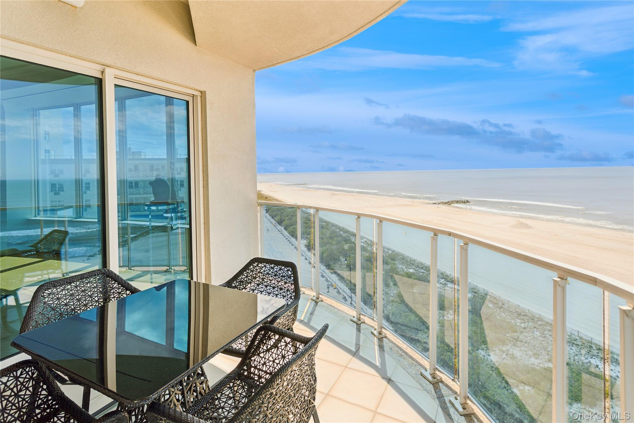 403 E Boardwalk Unit: 806