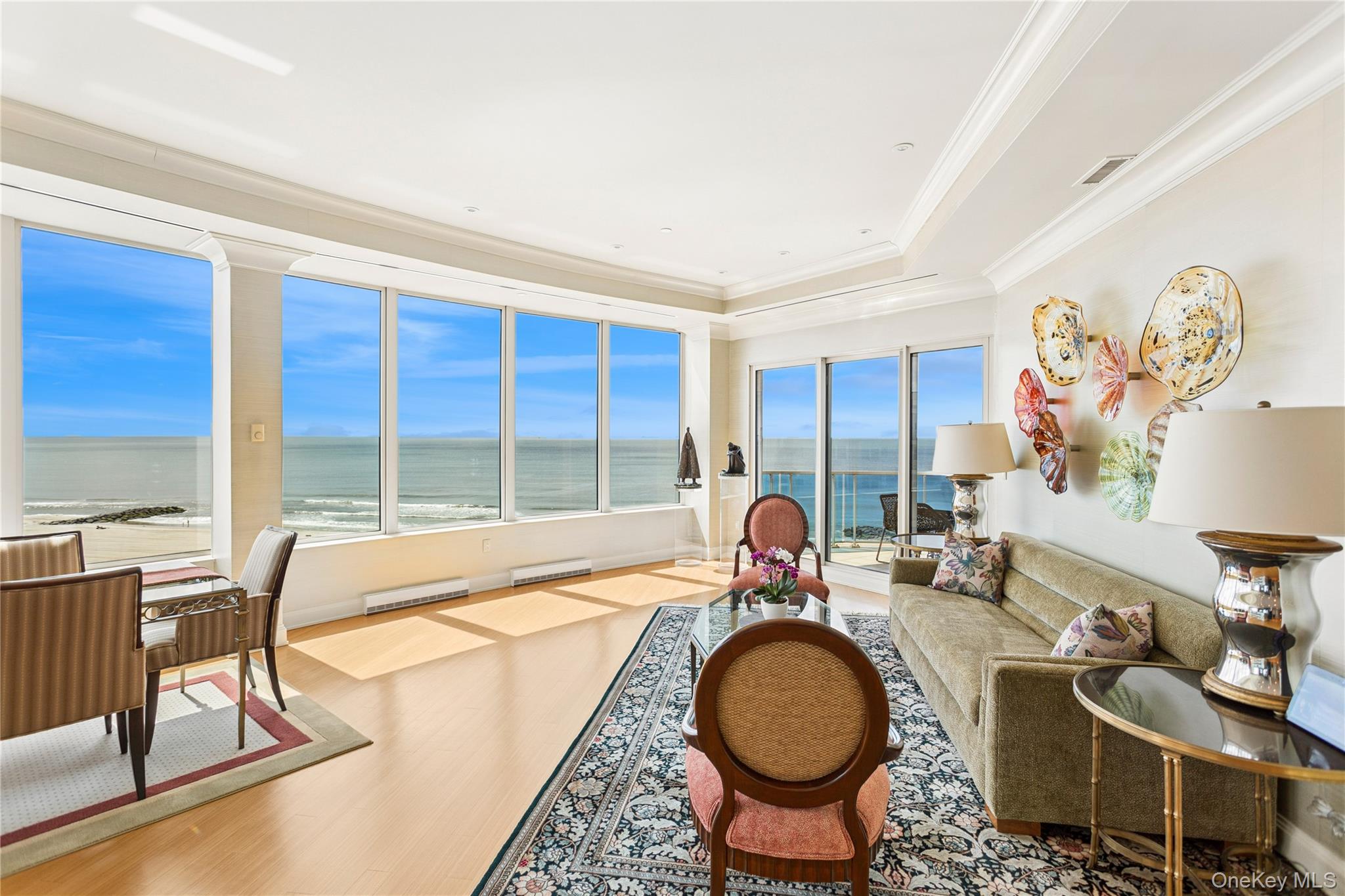 403 E Boardwalk Unit: 806