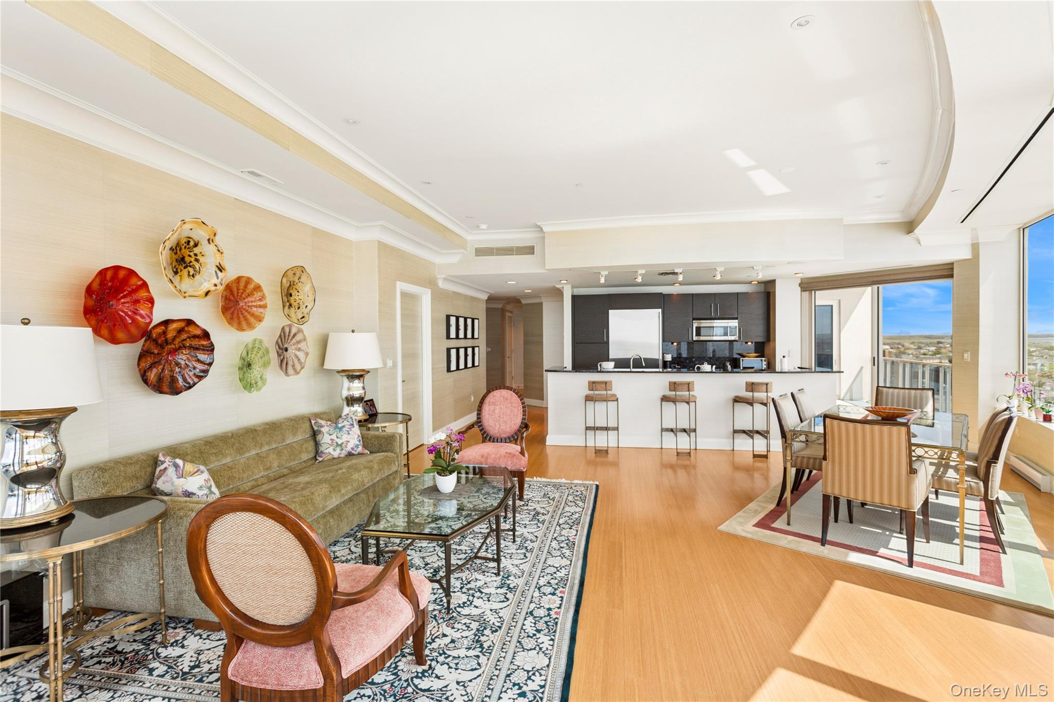 403 E Boardwalk Unit: 806