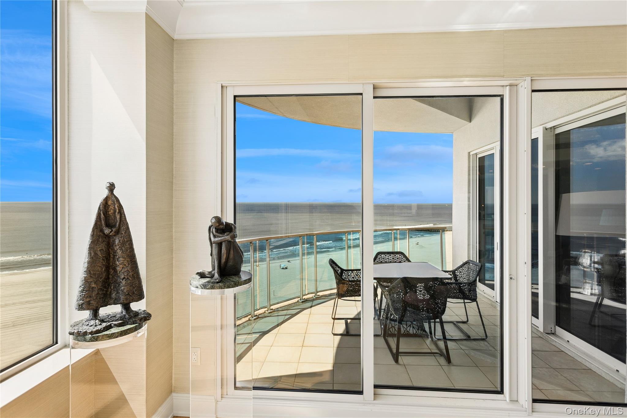 403 E Boardwalk Unit: 806