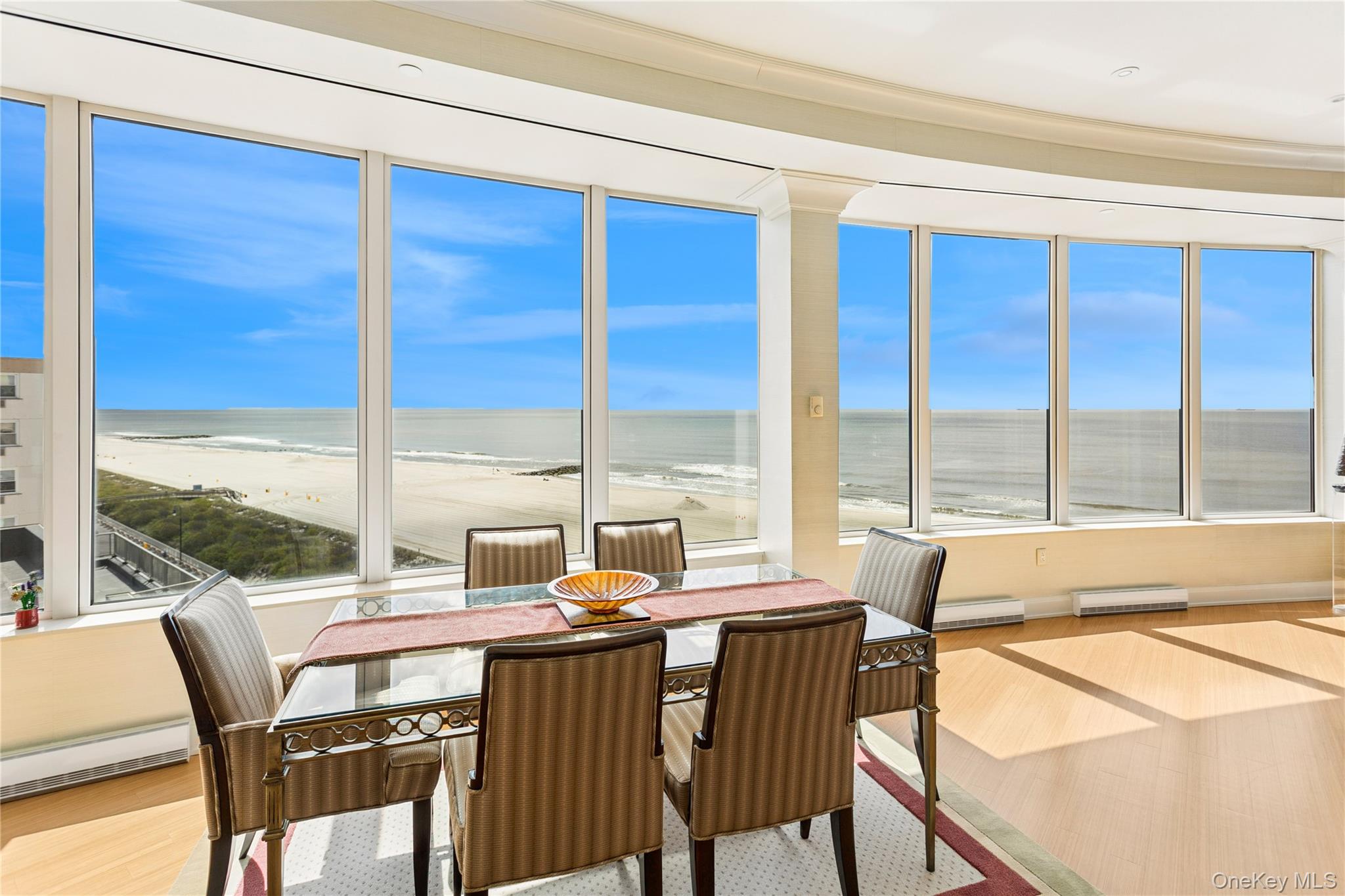 403 E Boardwalk Unit: 806