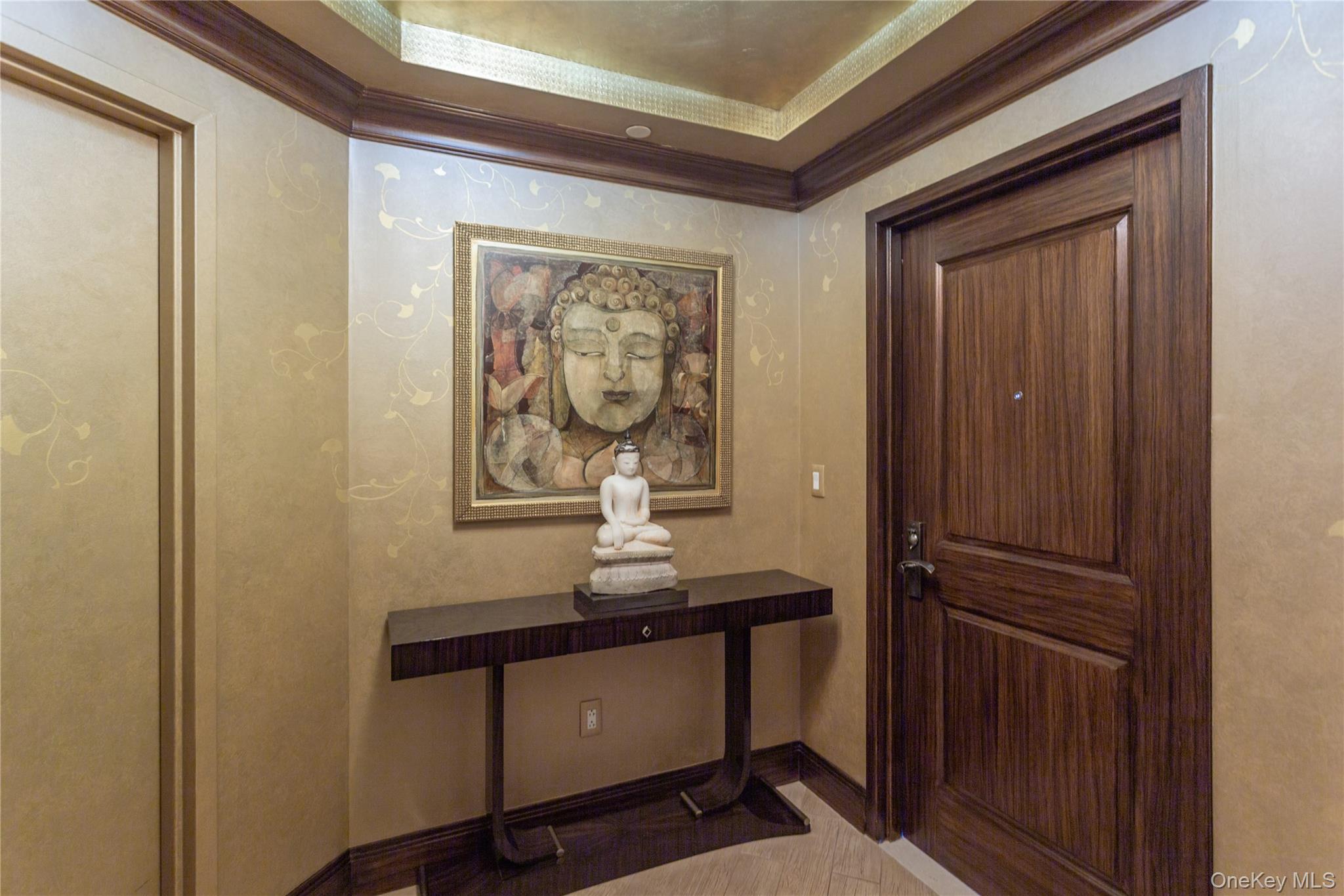 403 E Boardwalk Unit: 806