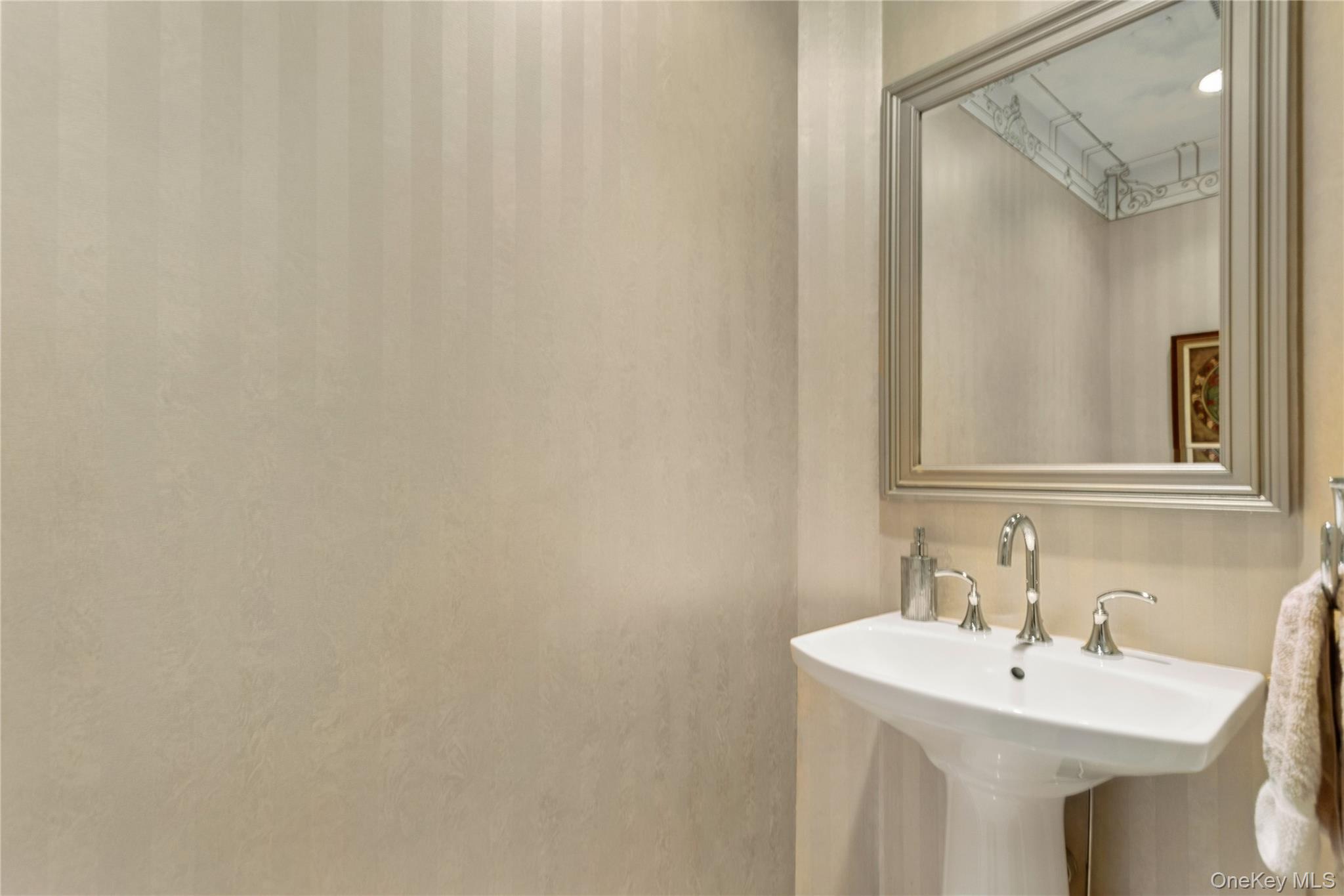403 E Boardwalk Unit: 806