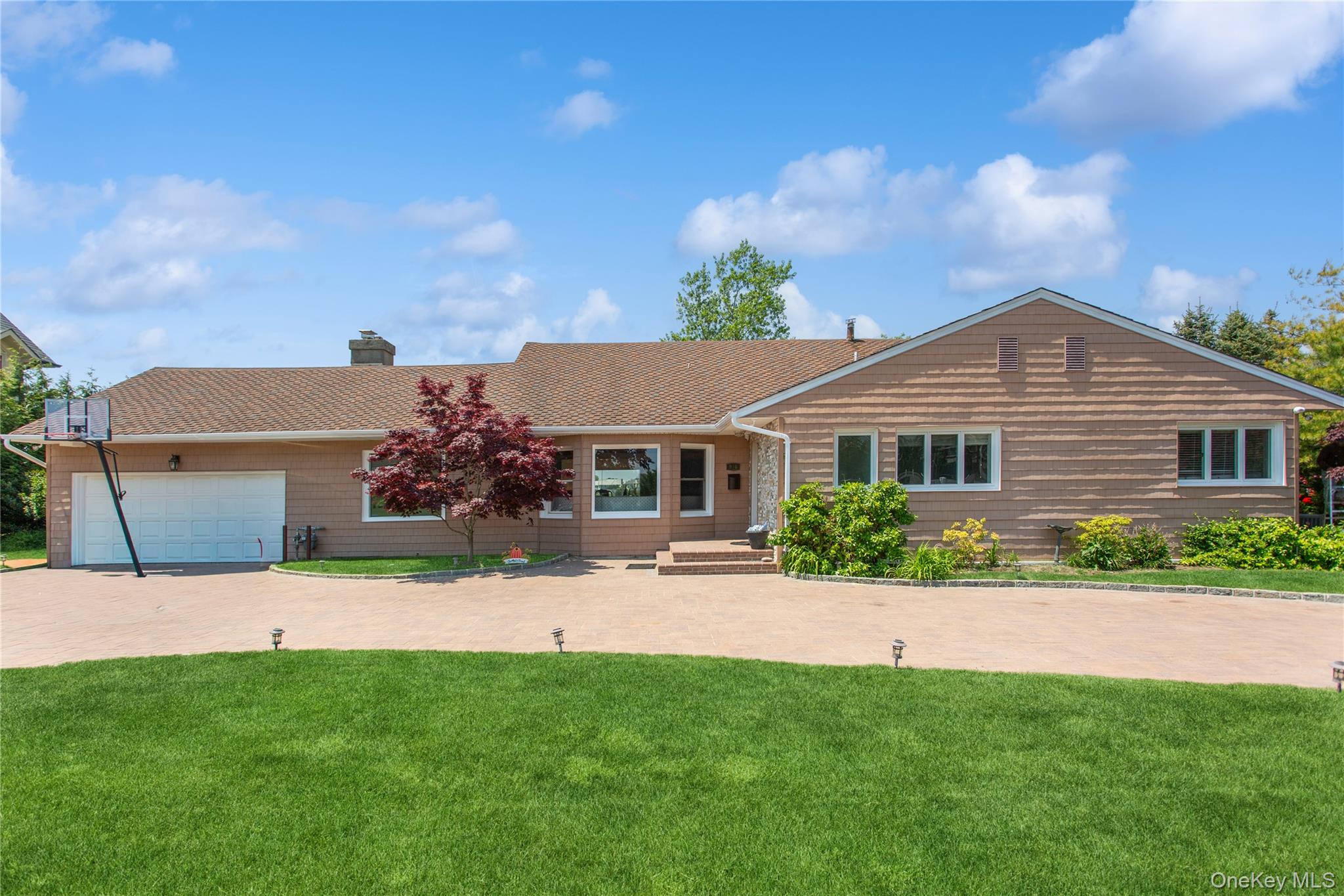 996 Wateredge Place