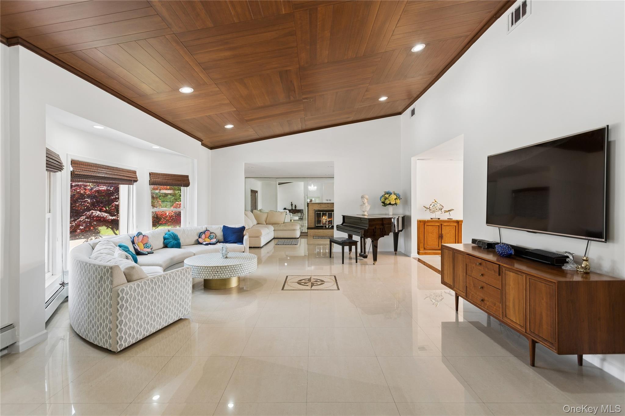 996 Wateredge Place
