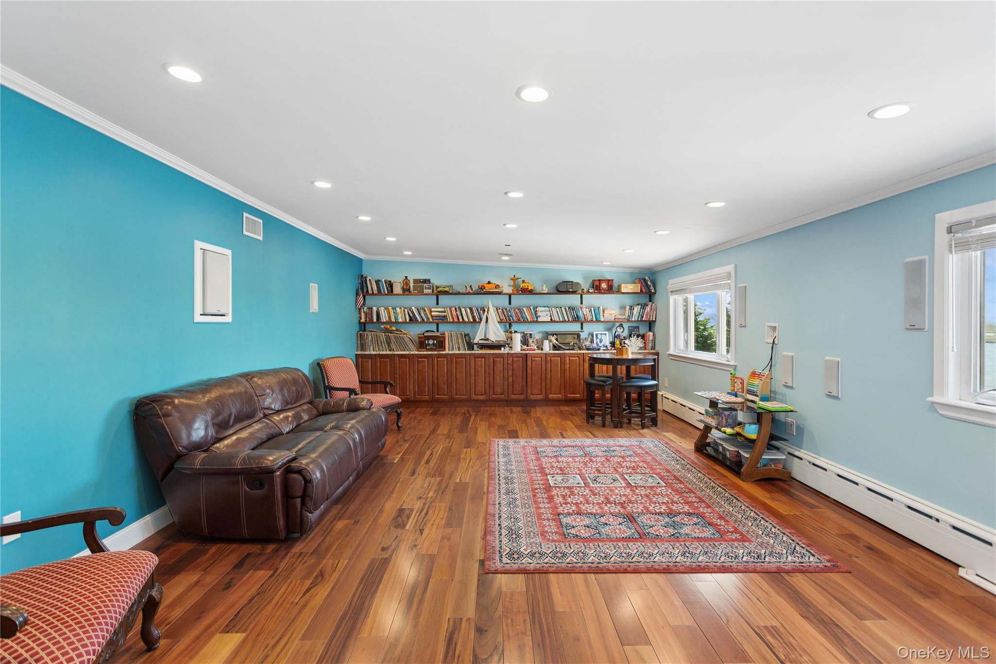 996 Wateredge Place
