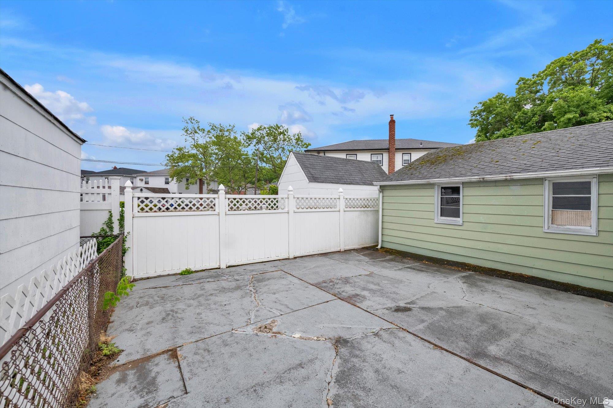 19 Gibson Boulevard