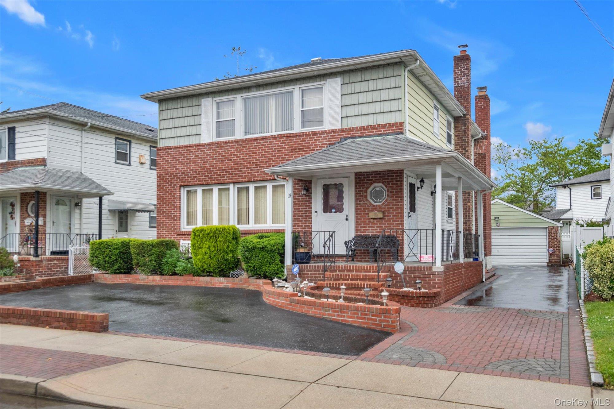 19 Gibson Boulevard