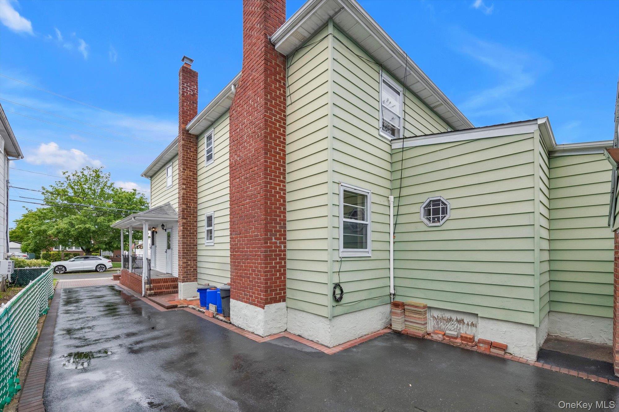 19 Gibson Boulevard