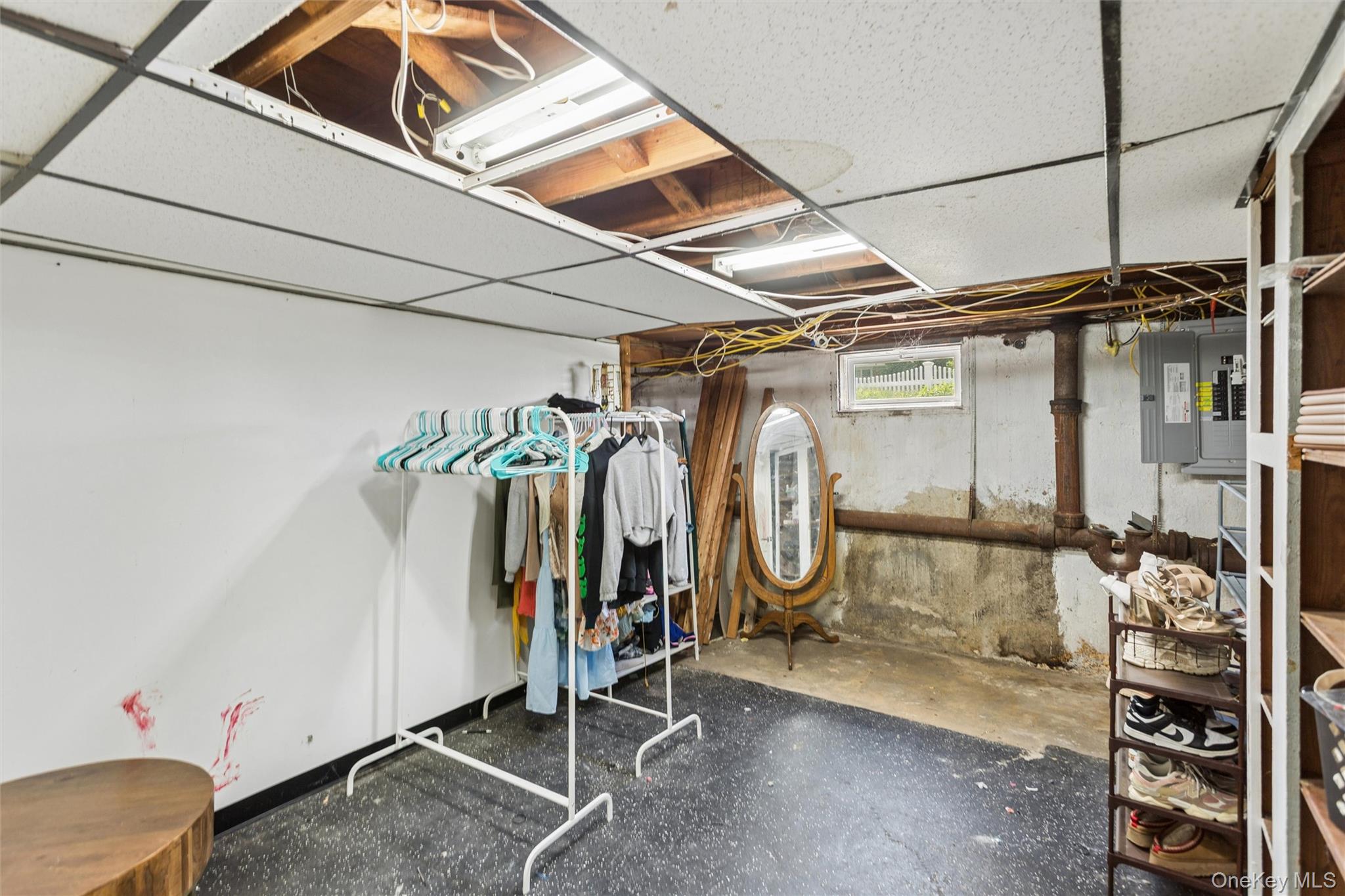 2877 Calvin Road