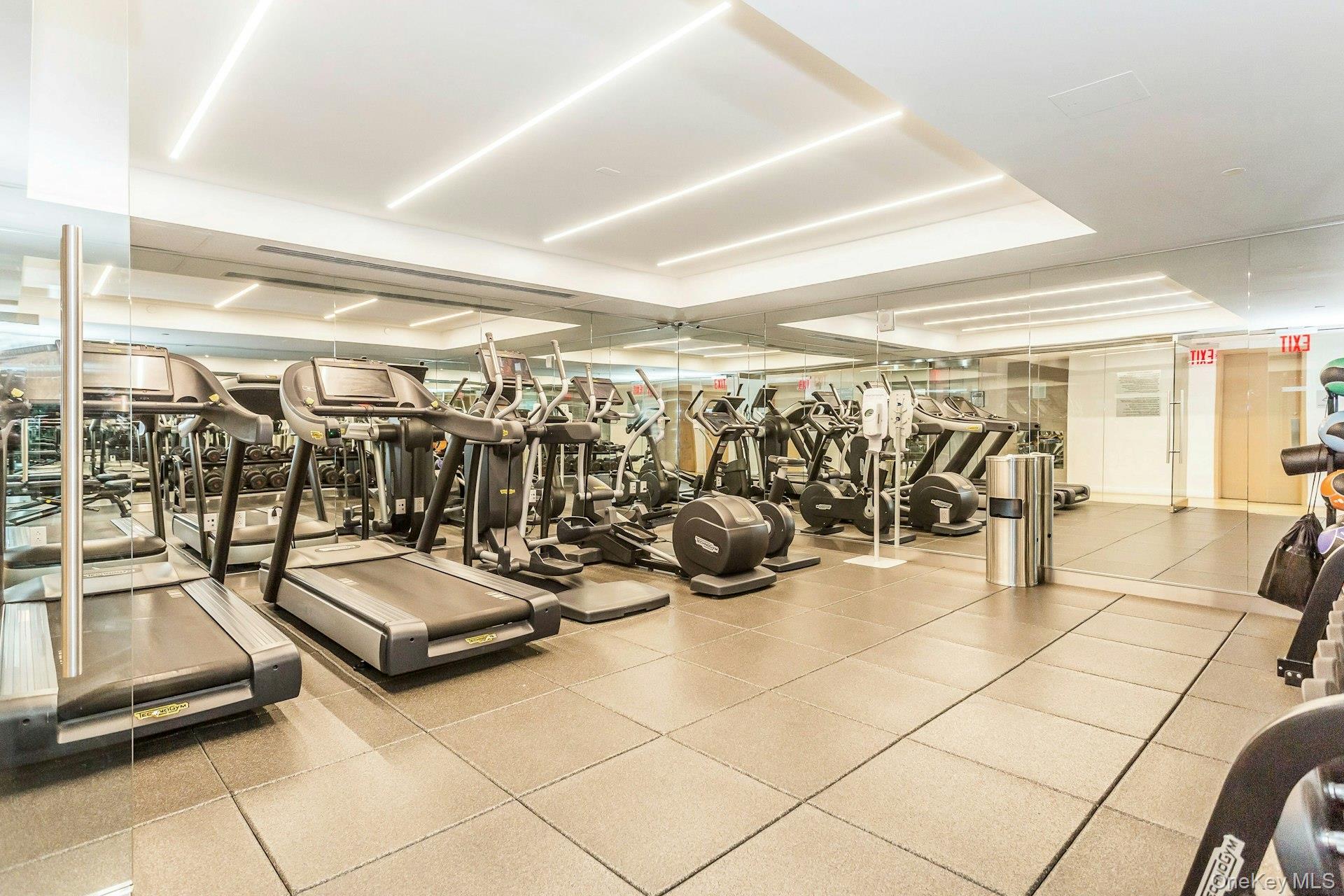 138-35 39th Avenue Unit: 13L