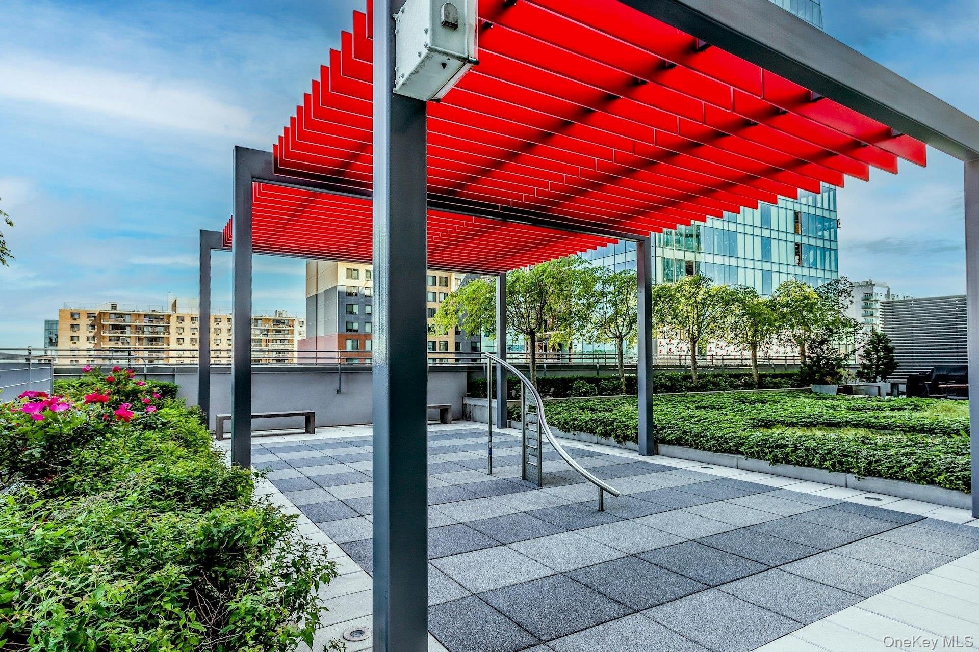 138-35 39th Avenue Unit: 13L