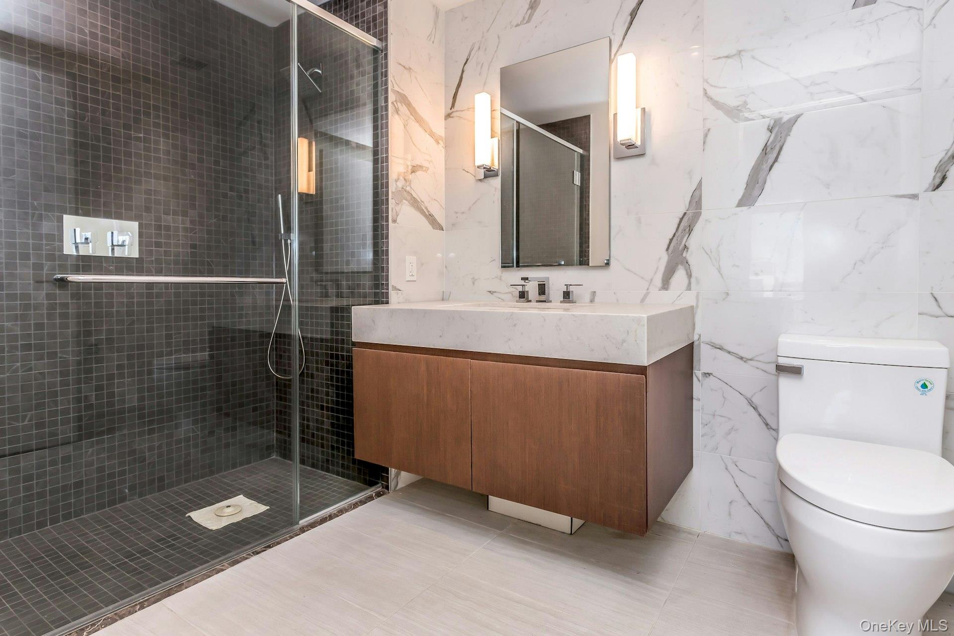 138-35 39th Avenue Unit: 13L