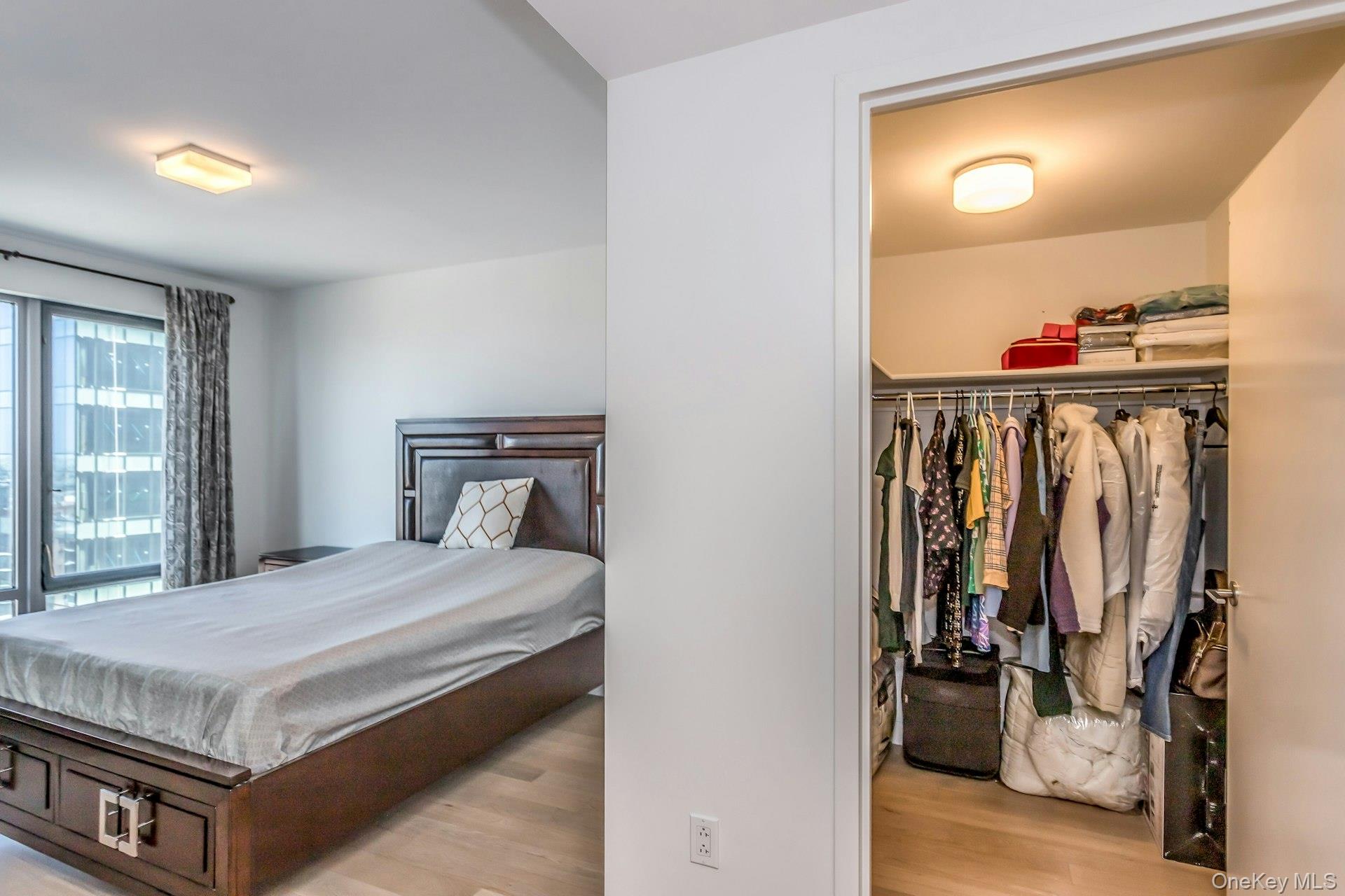 138-35 39th Avenue Unit: 13L