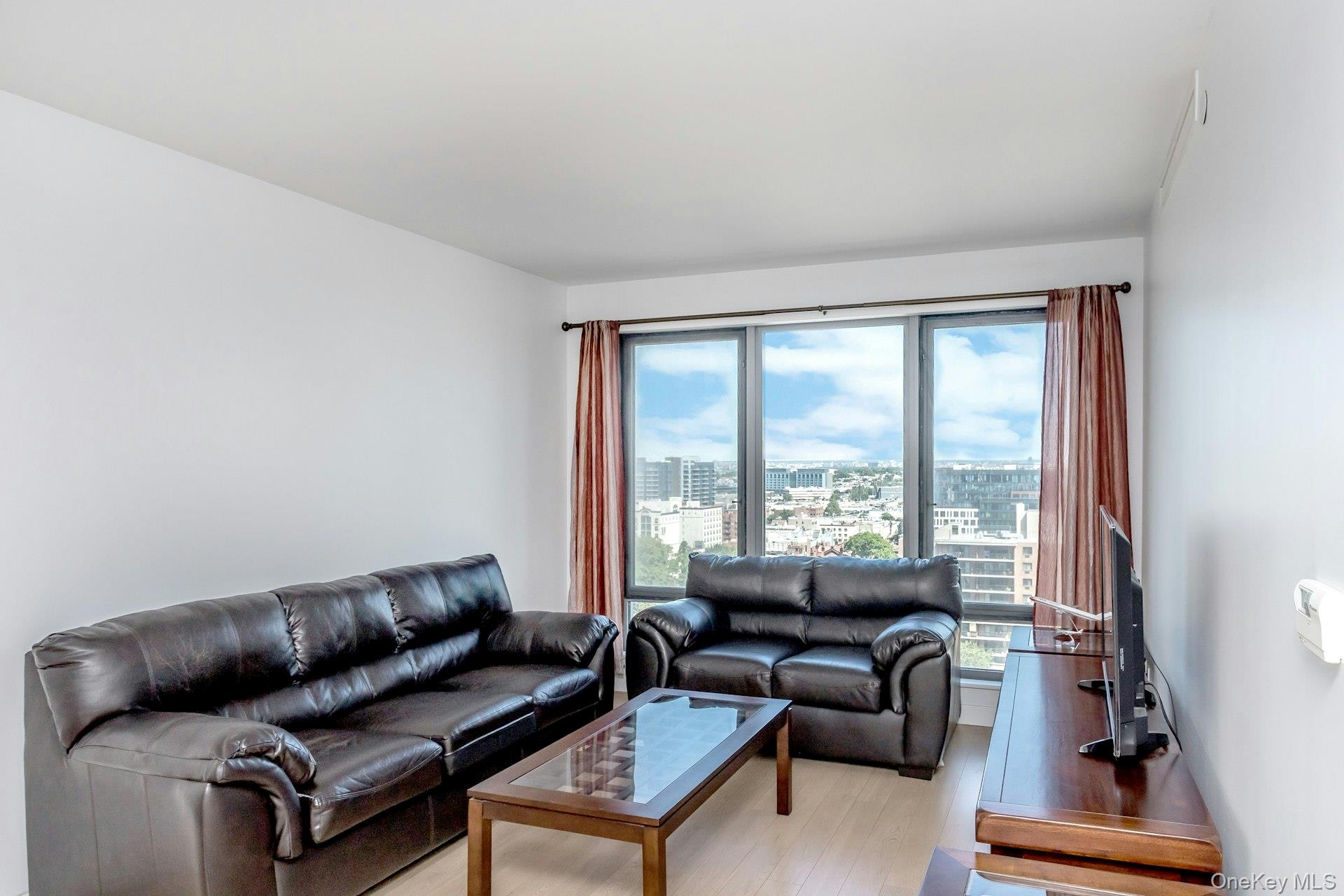 138-35 39th Avenue Unit: 13L