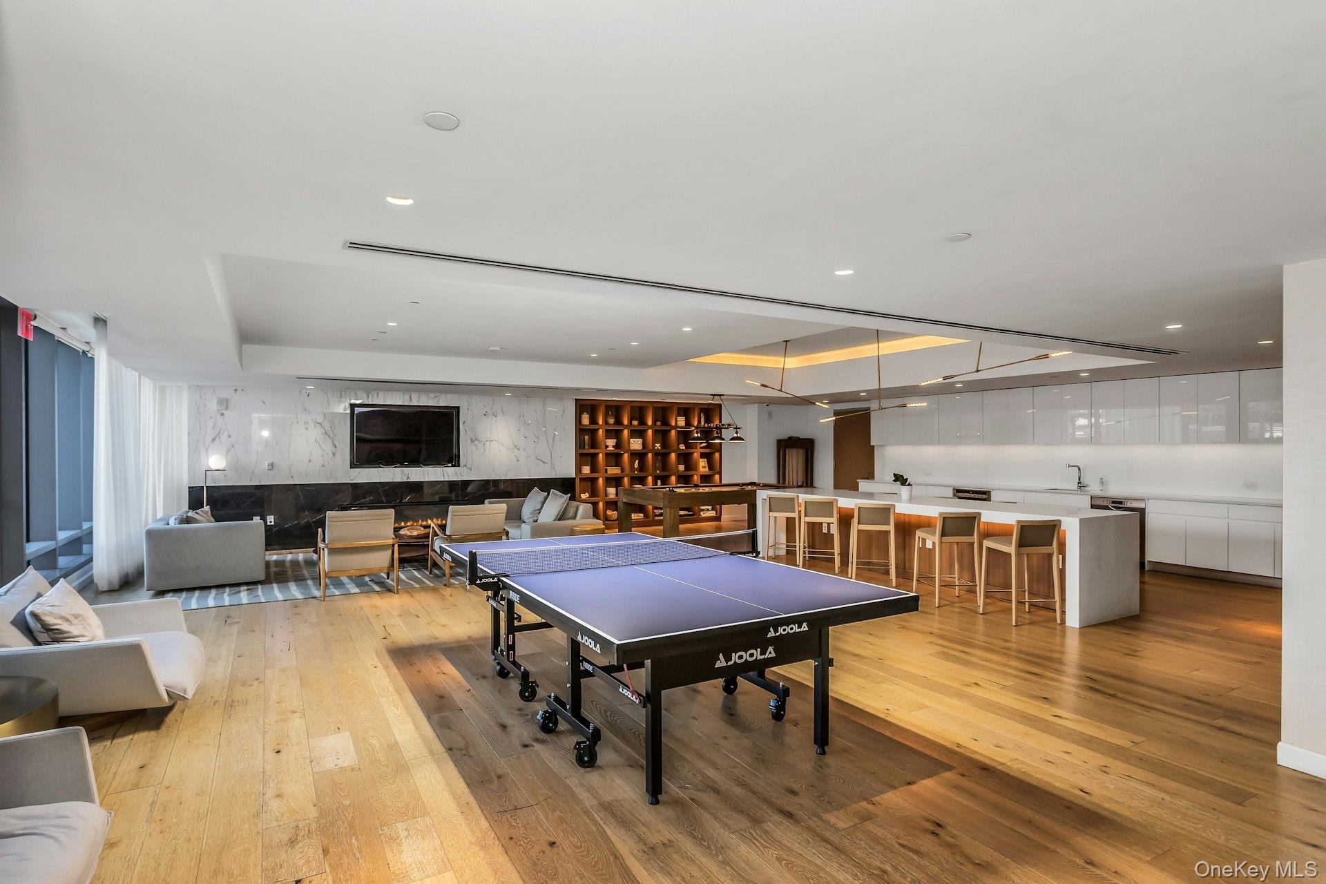 138-35 39th Avenue Unit: 13L