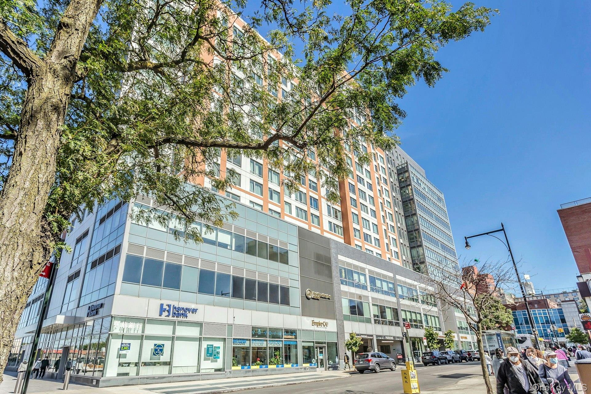 138-35 39th Avenue Unit: 13L