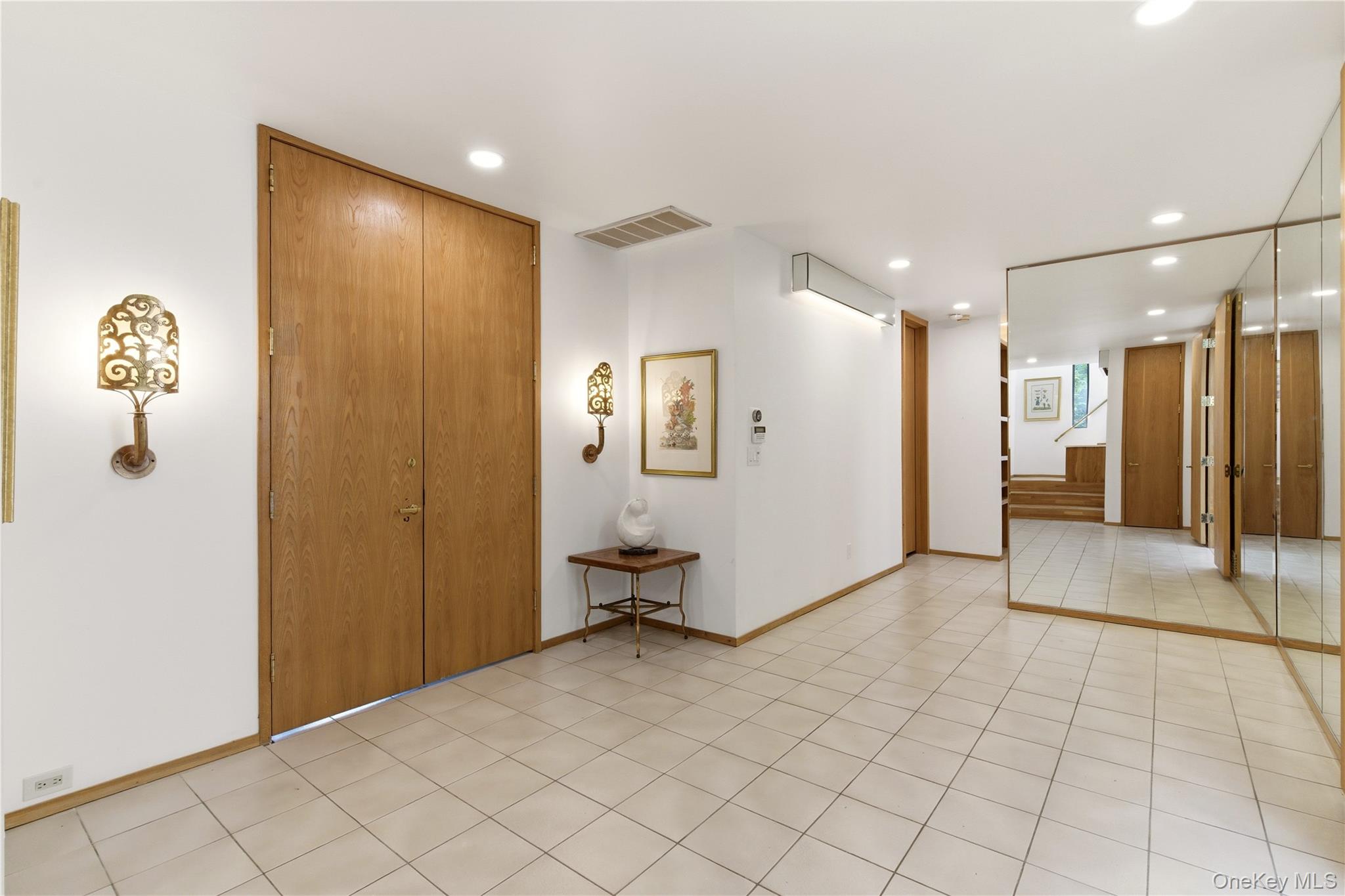 6 Deepwood Court