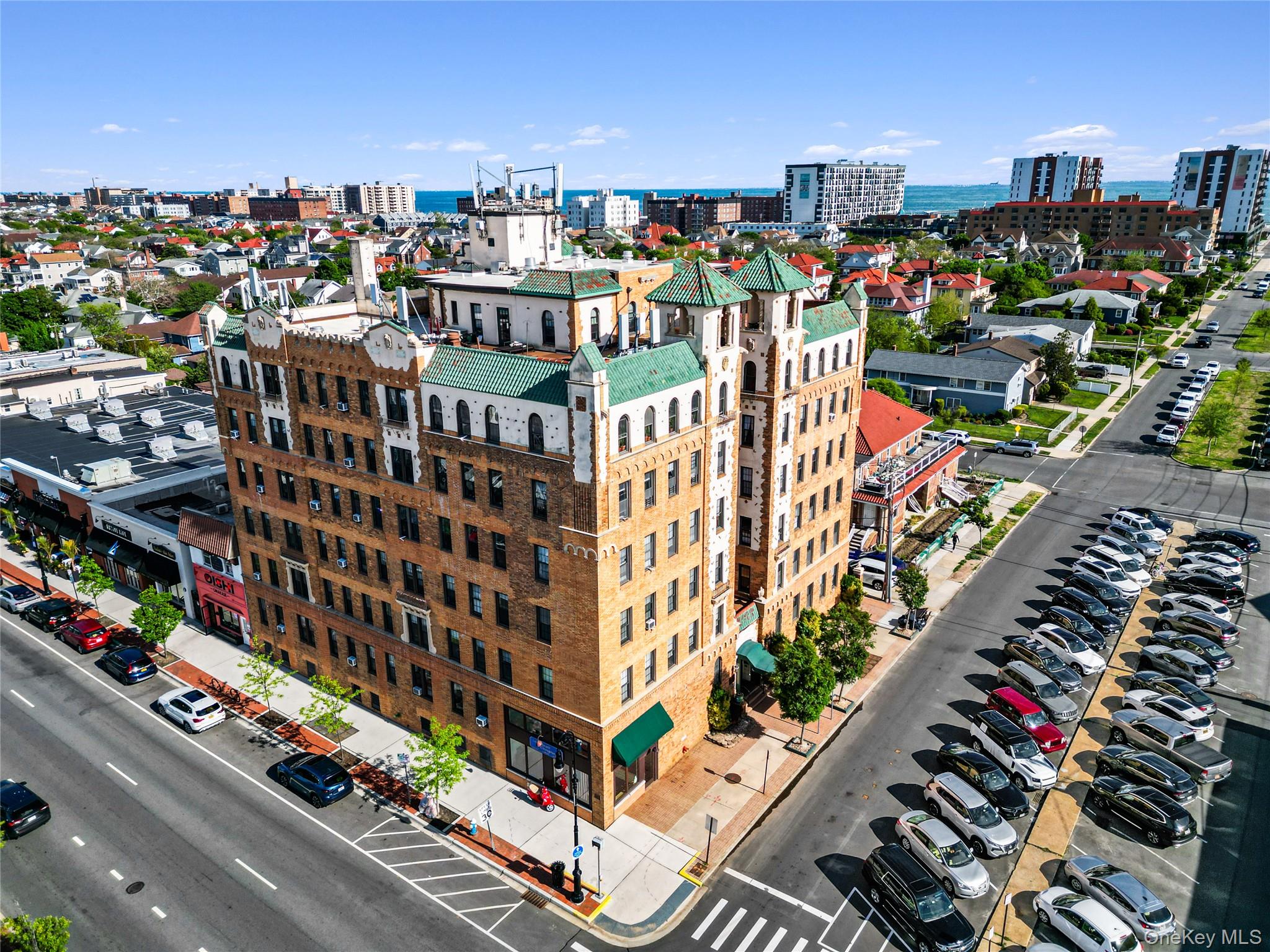 310 Riverside Boulevard Unit: 5F