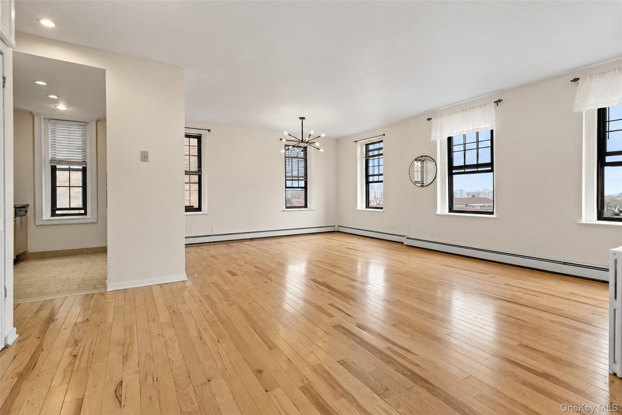 310 Riverside Boulevard Unit: 5F