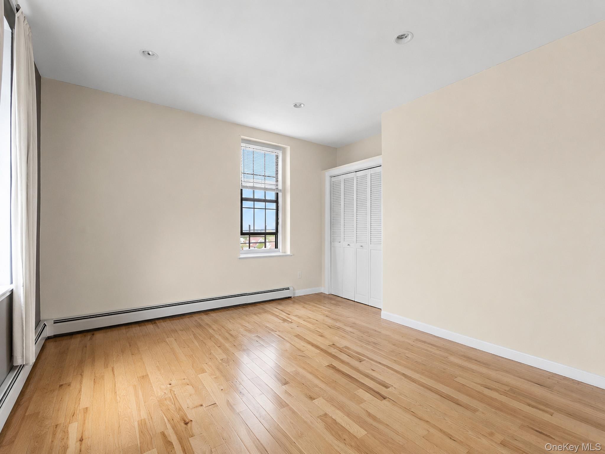 310 Riverside Boulevard Unit: 5F