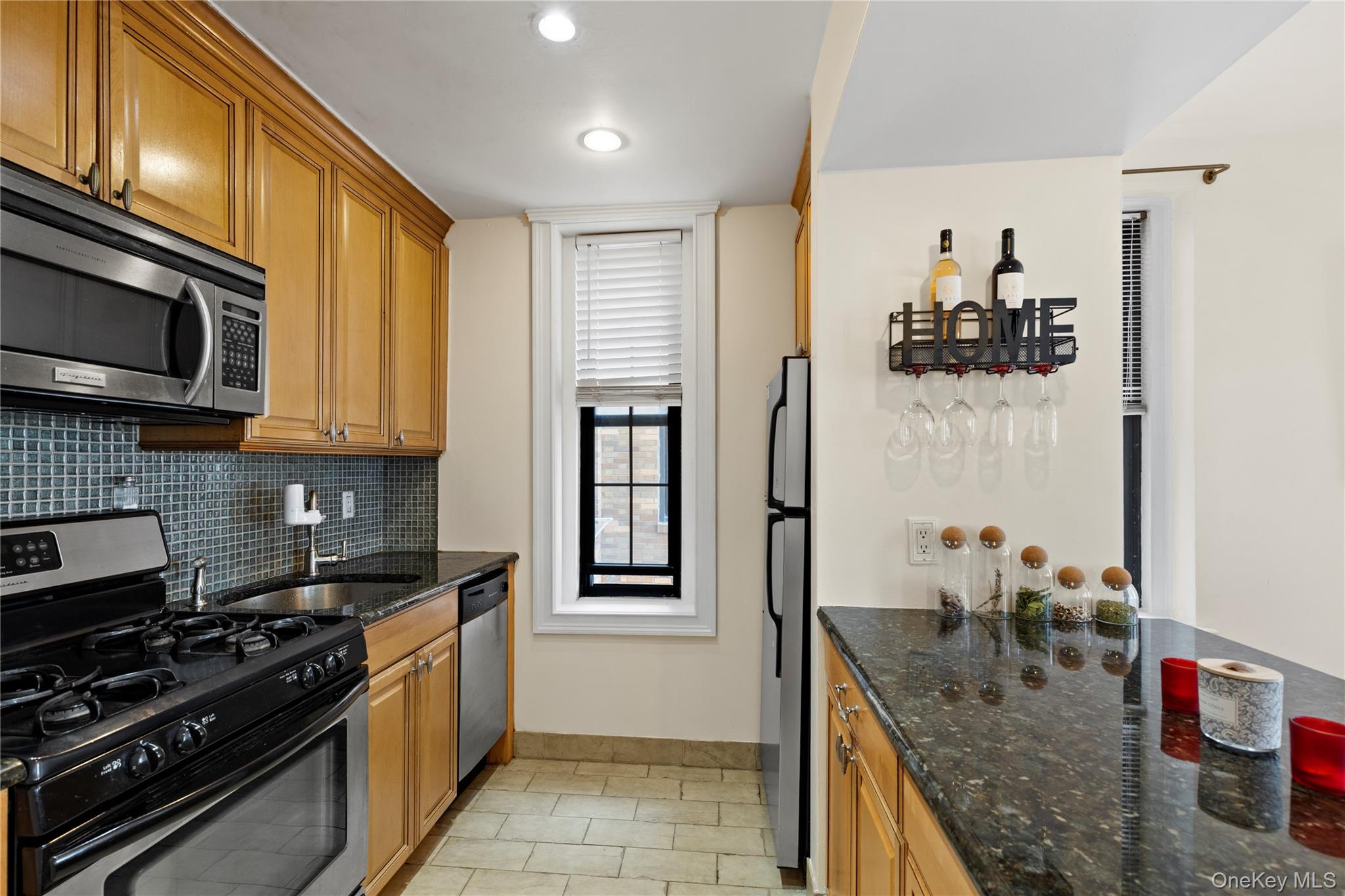 310 Riverside Boulevard Unit: 5F