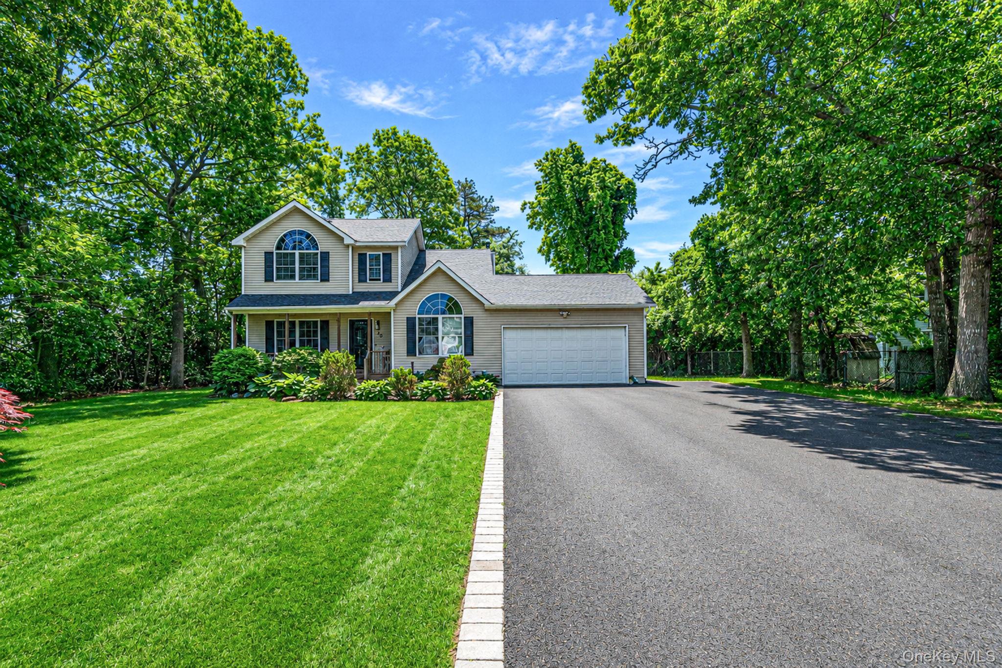 20 Essex Circle