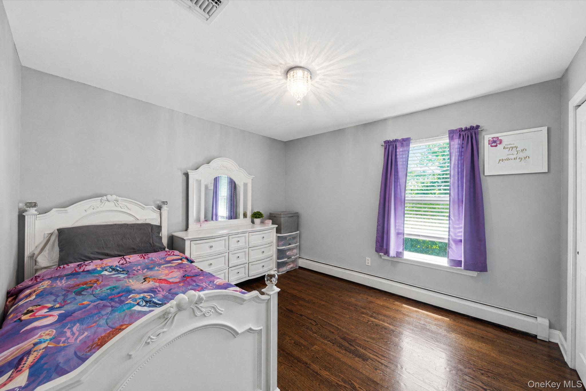 20 Essex Circle