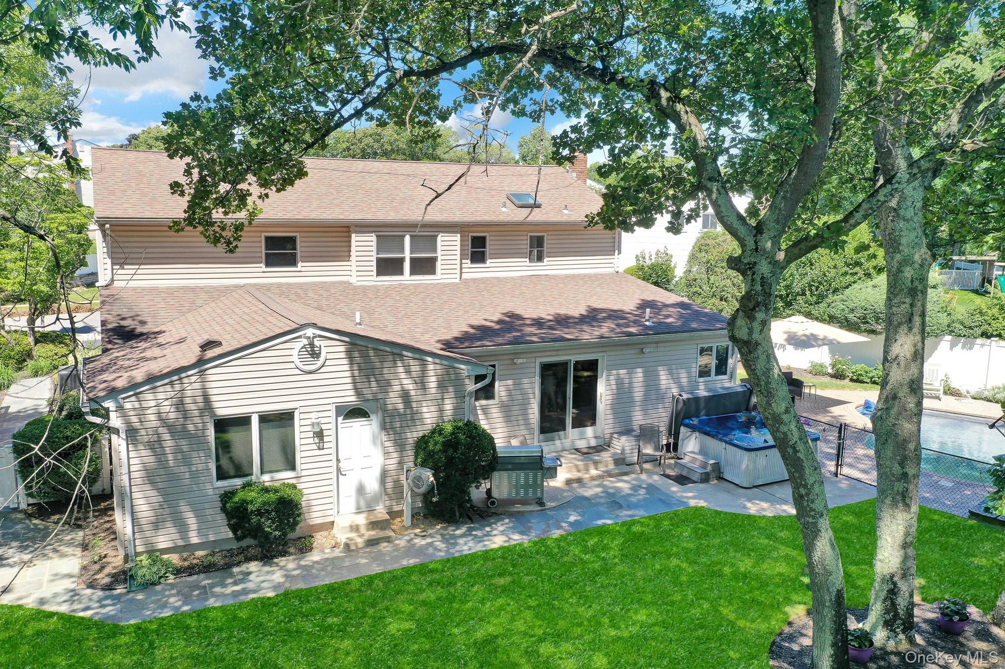 54 Sandy Hollow Drive