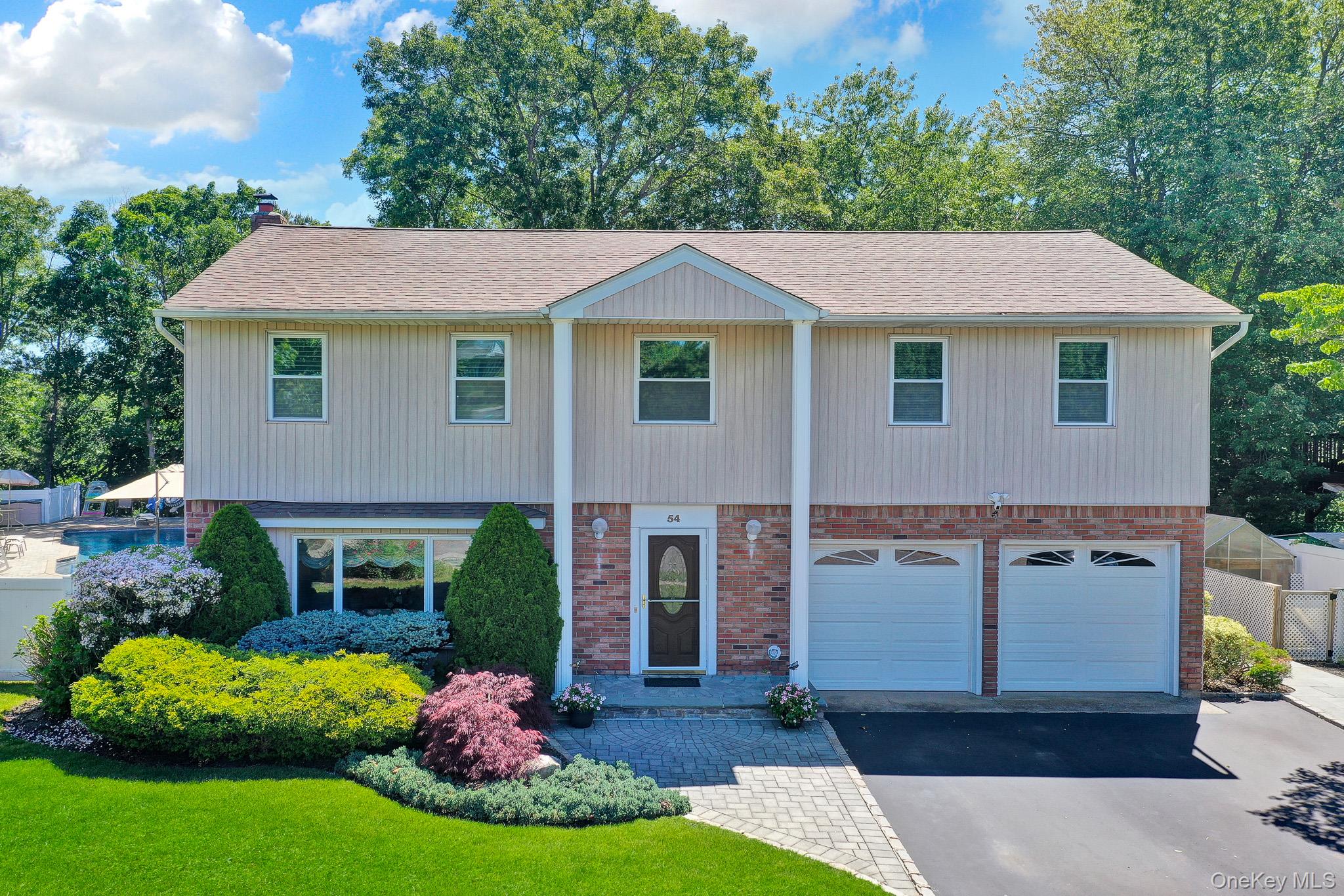 54 Sandy Hollow Drive