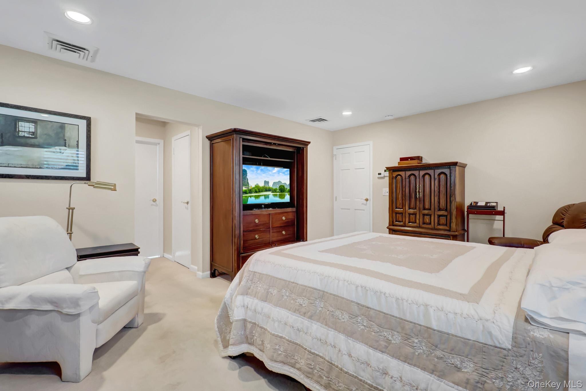 54 Sandy Hollow Drive