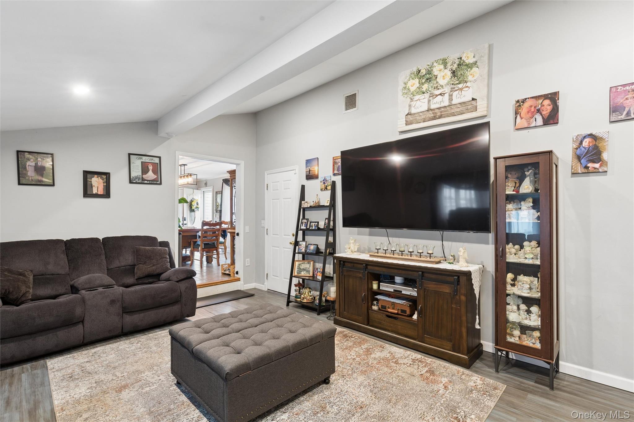 1426 Ackerson Boulevard